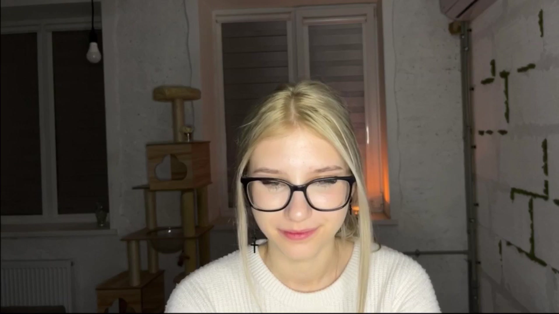 Gallery image thumbnail from Baby_Polly's myfreecams stream on, 03/30/2026, 02:20 image 15 of 20