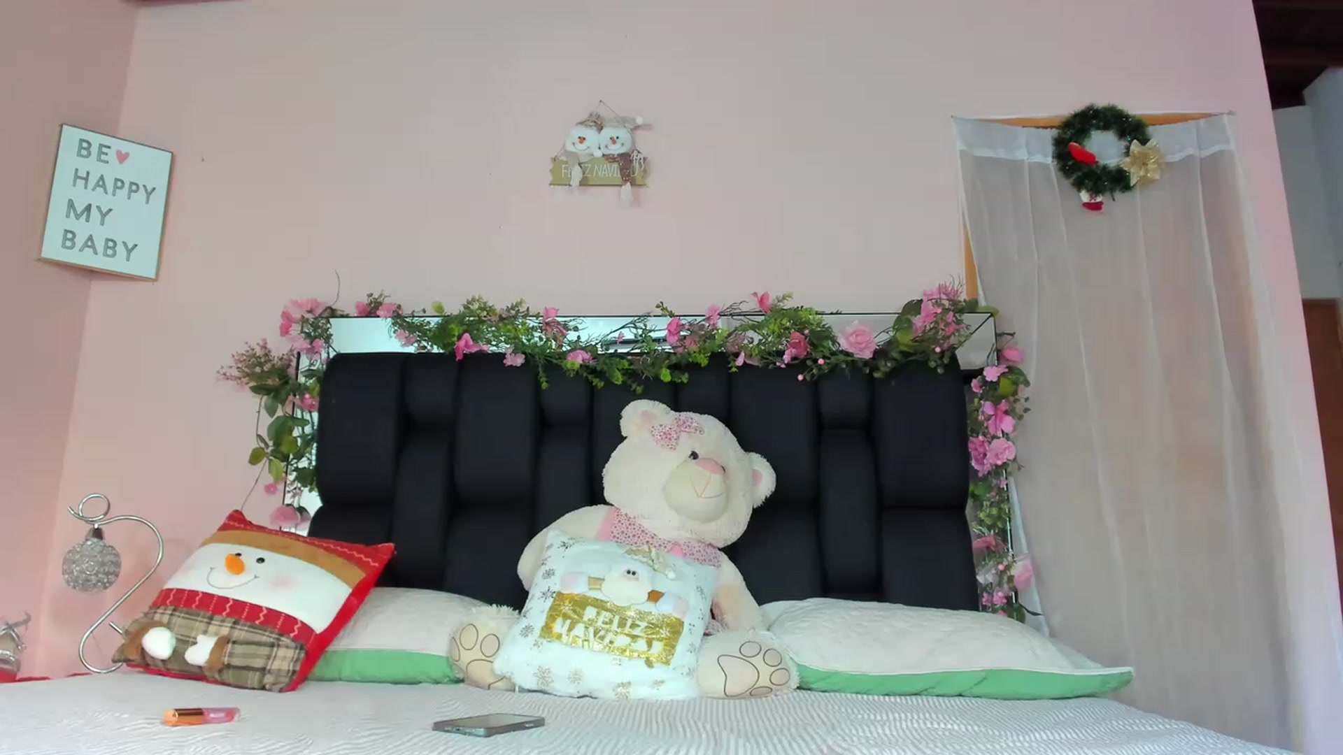 Gallery image thumbnail from Baby_Sweet01's myfreecams stream on, 12/15/2022, 22:37 image 5 of 20