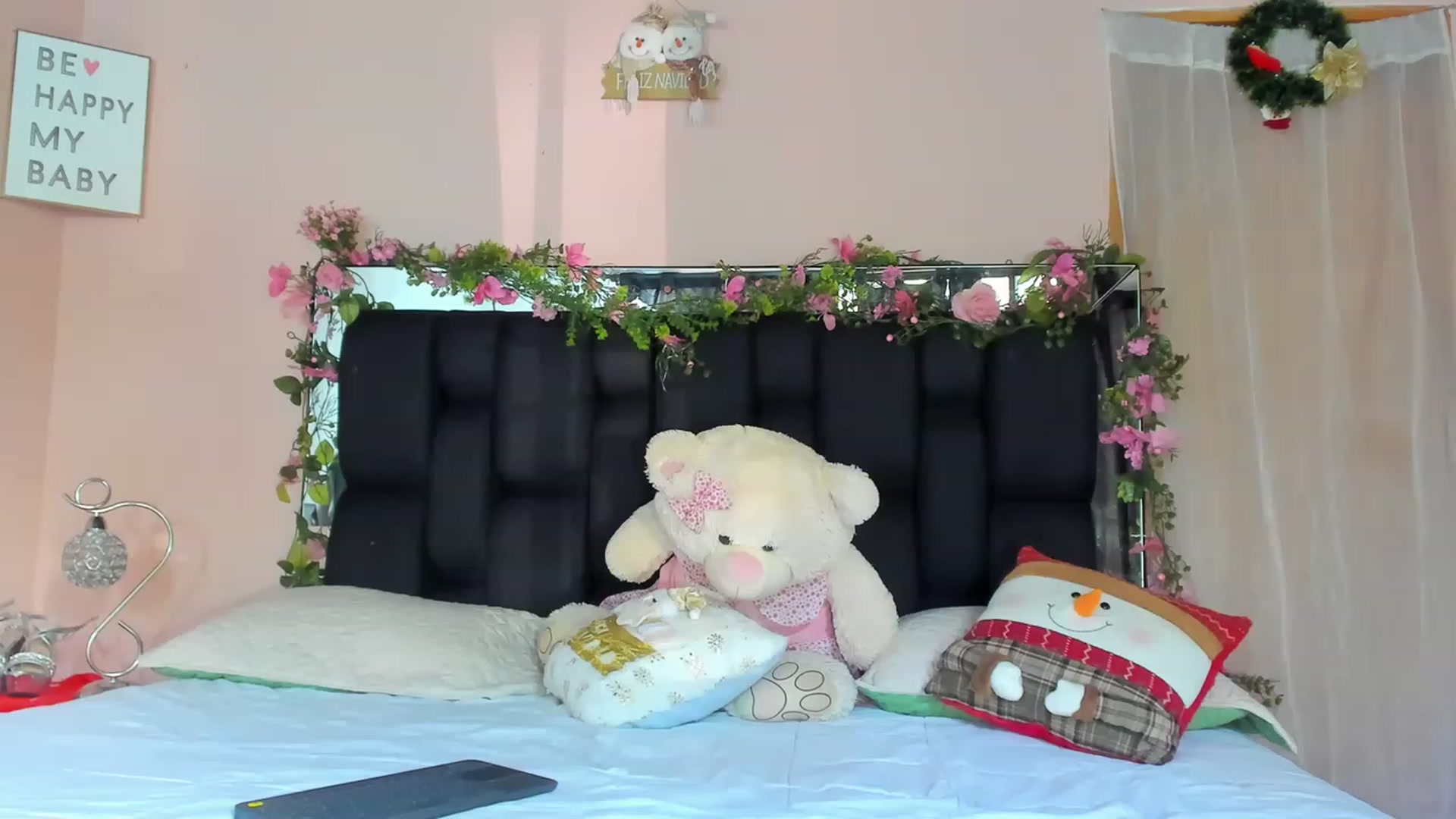 Gallery image thumbnail from Baby_Sweet01's myfreecams stream on, 12/21/2022, 20:01 image 20 of 20