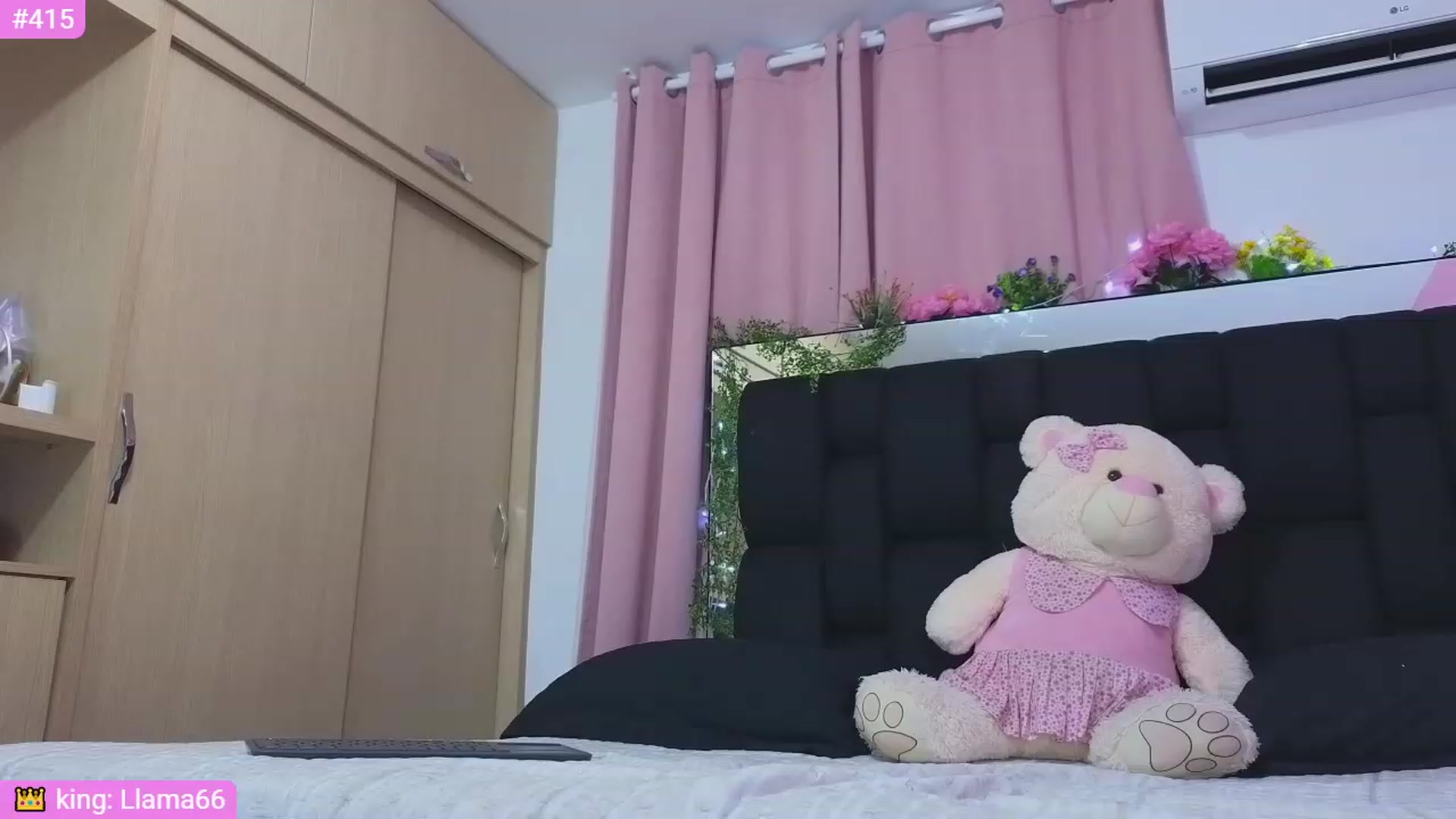 Gallery image thumbnail from Baby_Sweet01's myfreecams stream on, 03/12/2024, 23:26 image 8 of 20