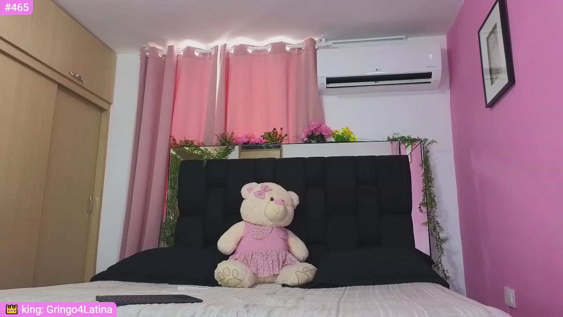 Gallery image thumbnail from Baby_Sweet01's myfreecams stream on, 03/15/2024, 21:07 image 16 of 20