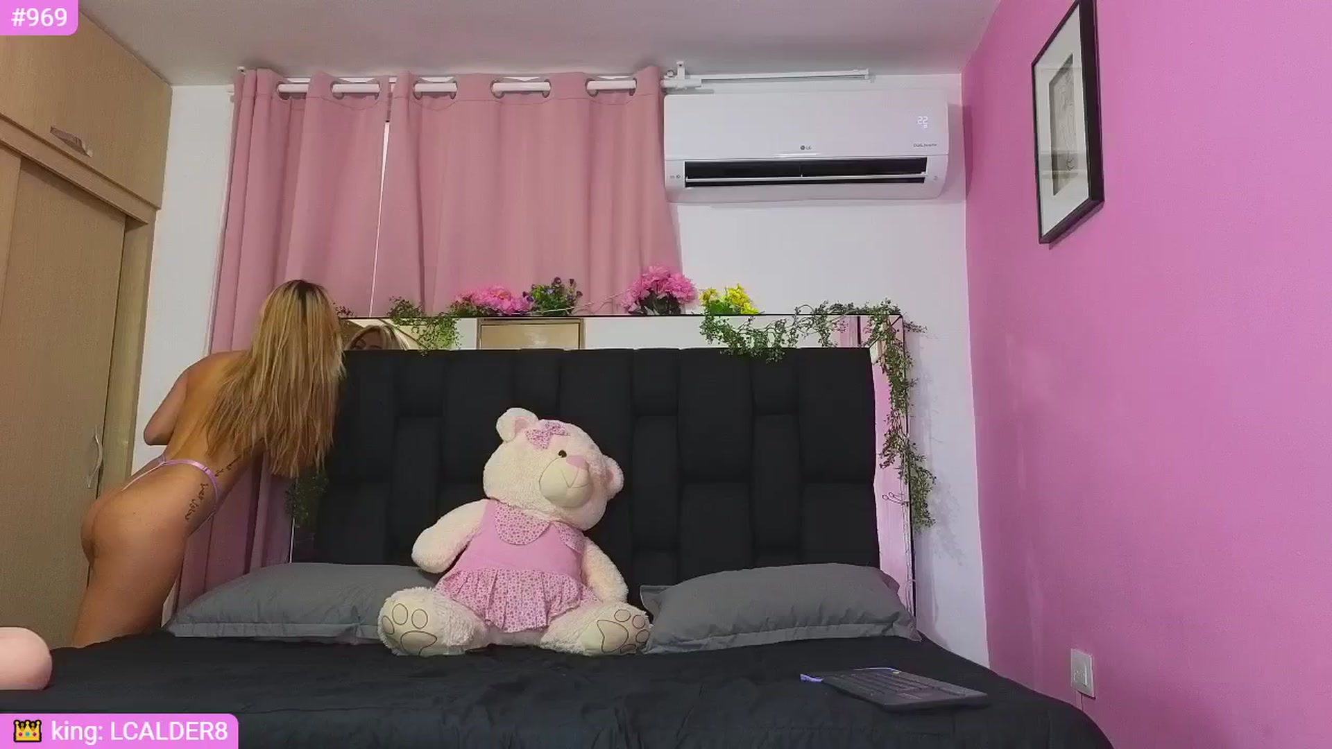 Gallery image thumbnail from Baby_Sweet01's myfreecams stream on, 04/20/2024, 21:21 image 20 of 20