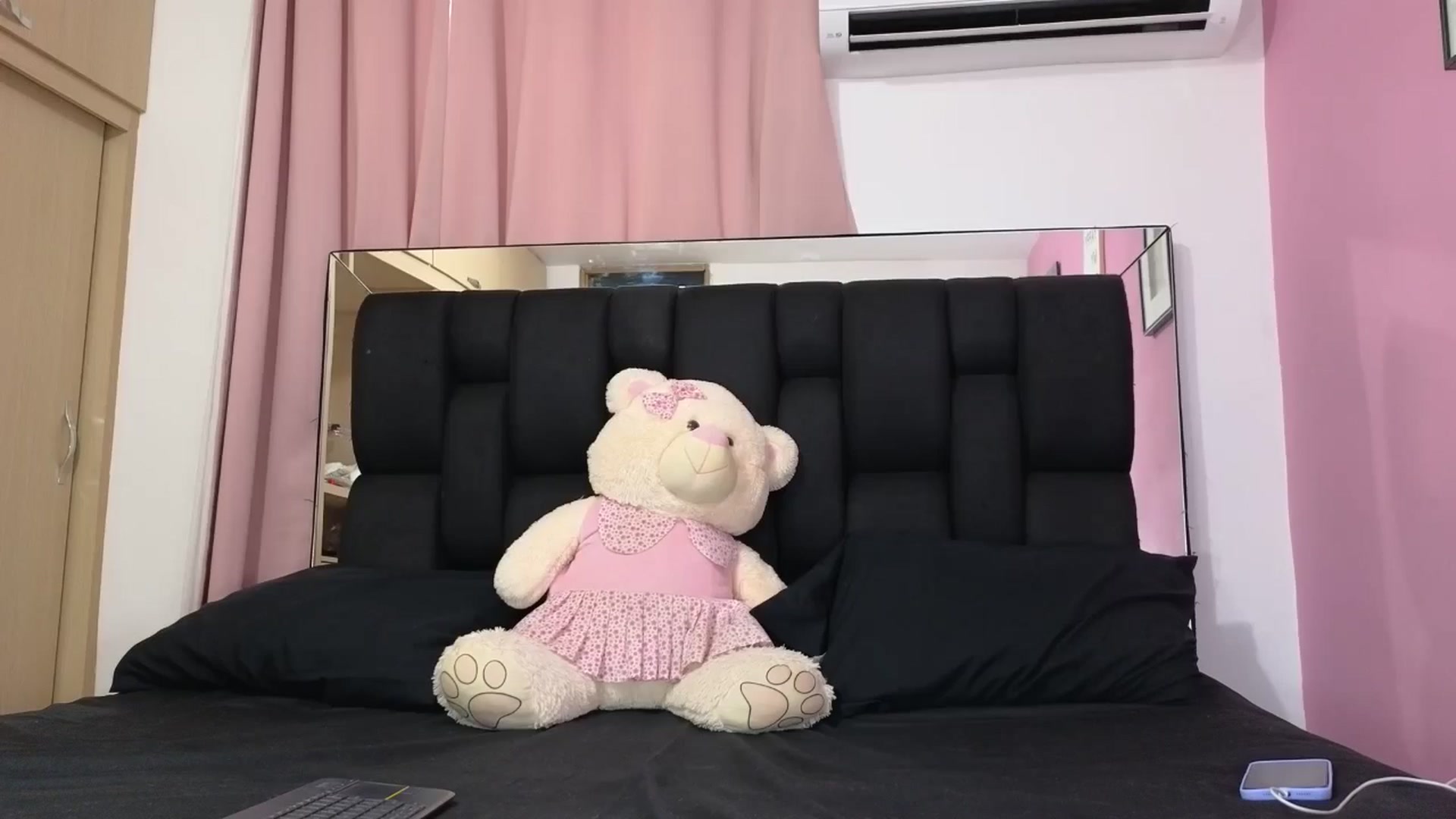 Gallery image thumbnail from Baby_Sweet01's myfreecams stream on, 07/03/2024, 22:51 image 4 of 20