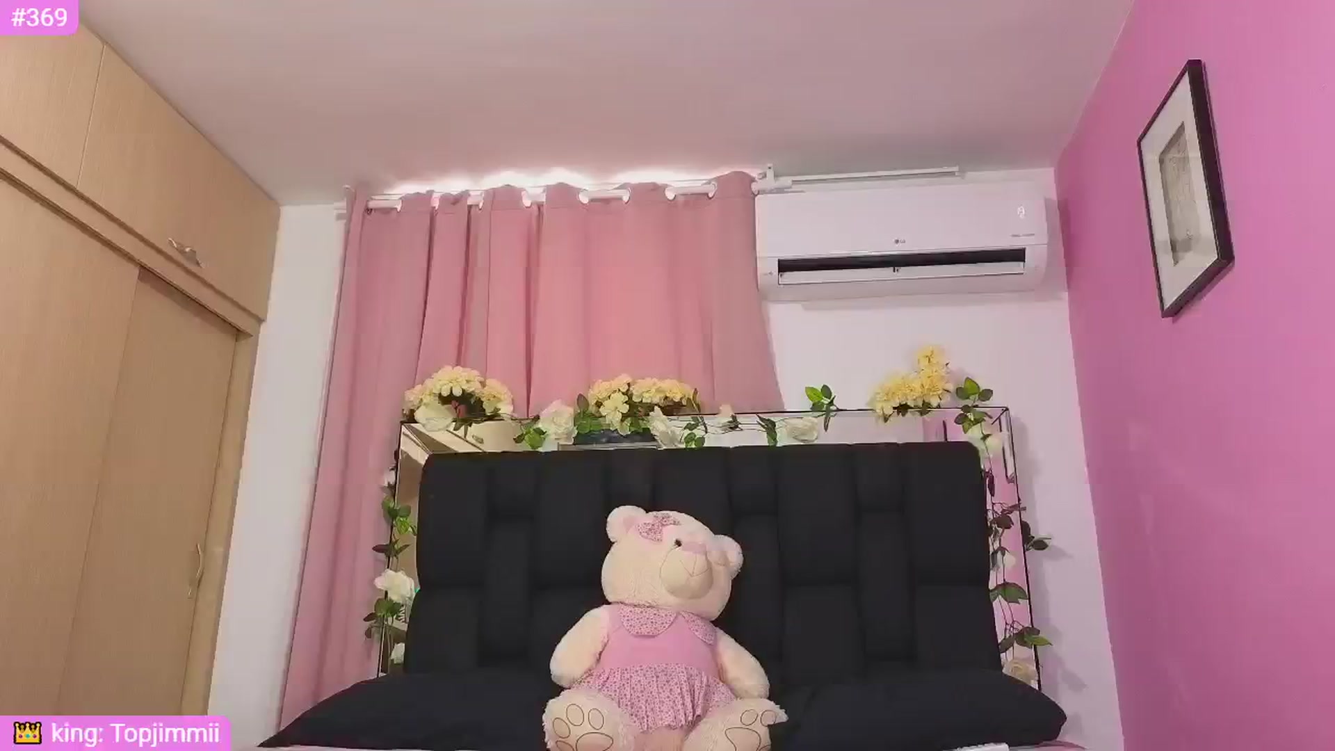 Gallery image thumbnail from Baby_Sweet01's myfreecams stream on, 07/18/2024, 20:57 image 18 of 20