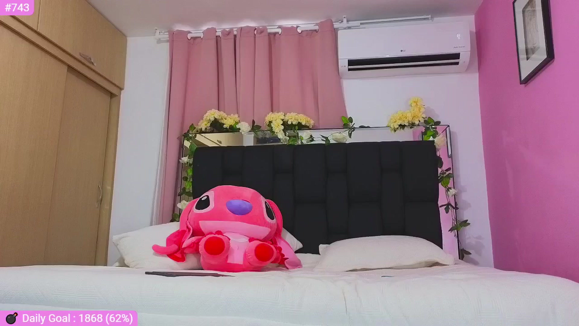 Gallery image thumbnail from Baby_Sweet01's myfreecams stream on, 08/31/2024, 23:08 image 13 of 20