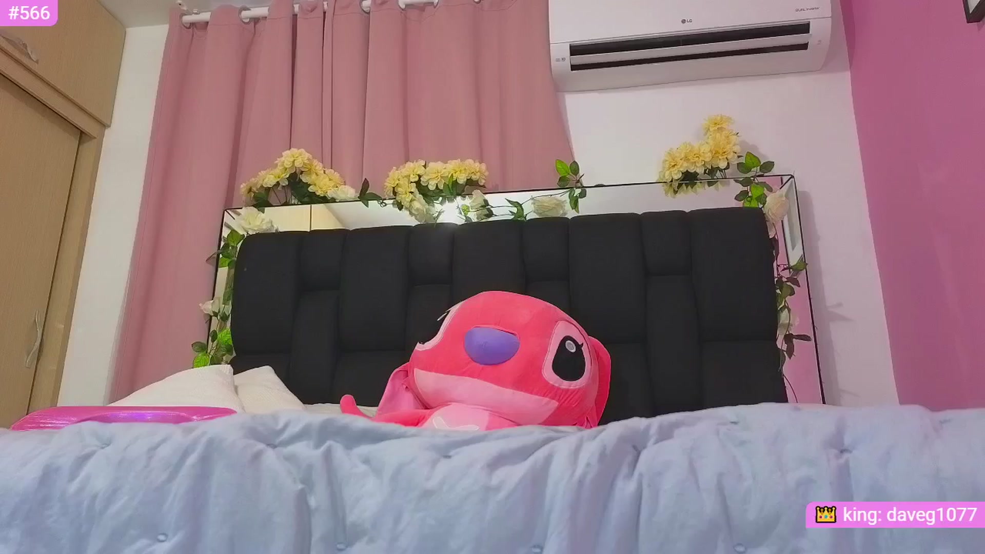 Gallery image thumbnail from Baby_Sweet01's myfreecams stream on, 09/24/2024, 22:34 image 17 of 20