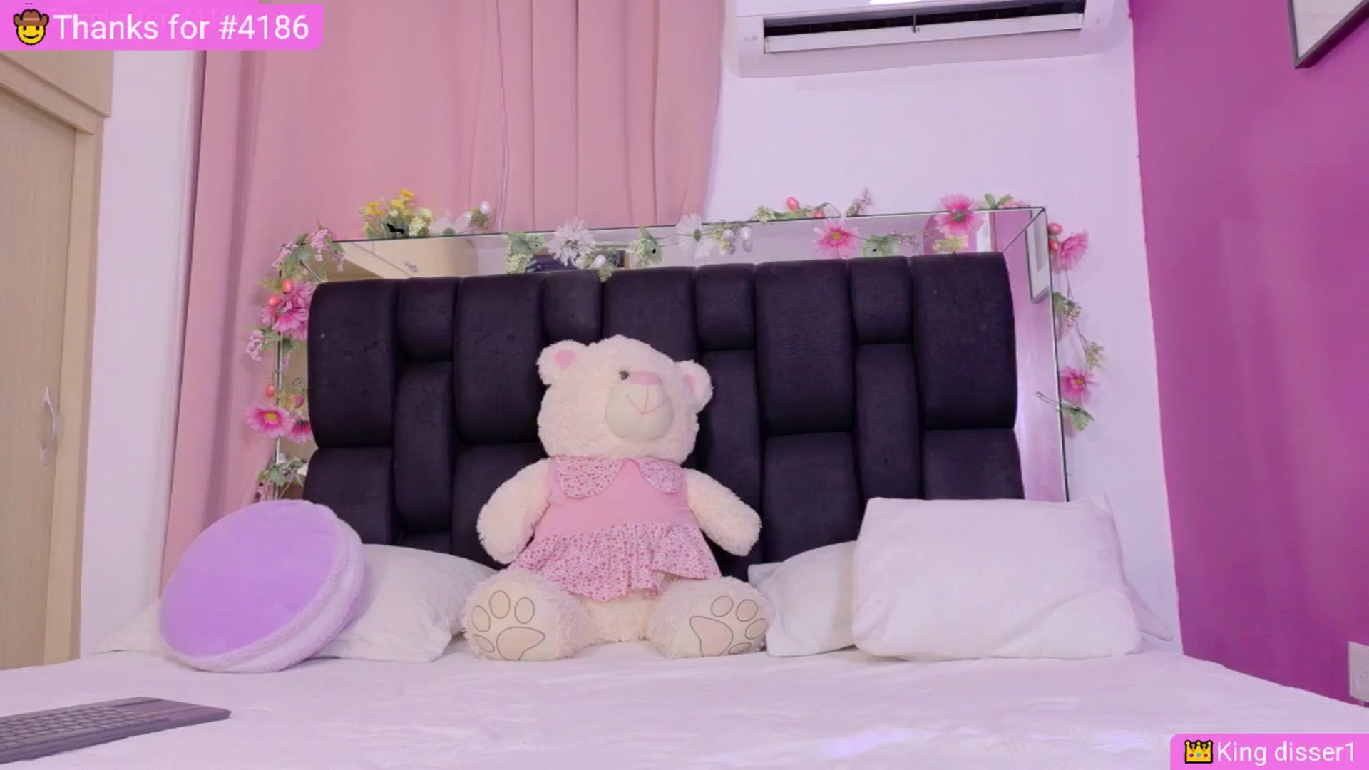 Gallery image thumbnail from Baby_Sweet01's myfreecams stream on, 08/25/2025, 18:17 image 17 of 20