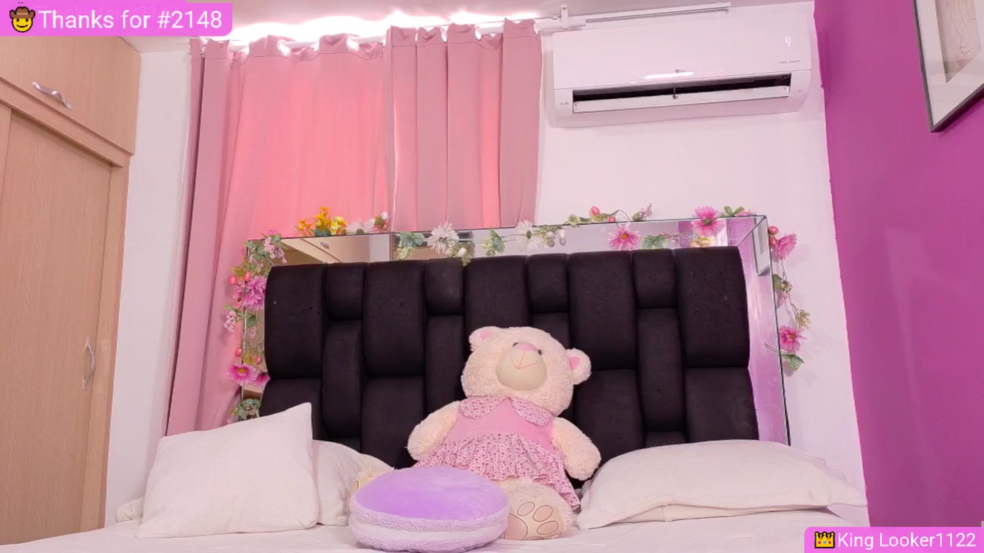 Gallery image thumbnail from Baby_Sweet01's myfreecams stream on, 08/26/2025, 20:20 image 16 of 20