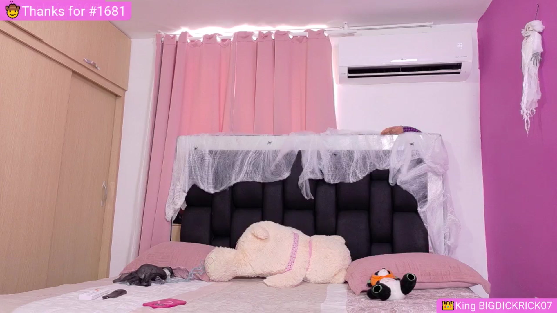 Gallery image thumbnail from Baby_Sweet01's myfreecams stream on, 10/03/2025, 17:56 image 10 of 20