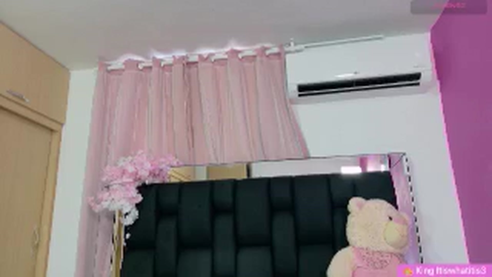 Gallery image thumbnail from Baby_Sweet01's myfreecams stream on, 01/21/2026, 20:55 image 17 of 20