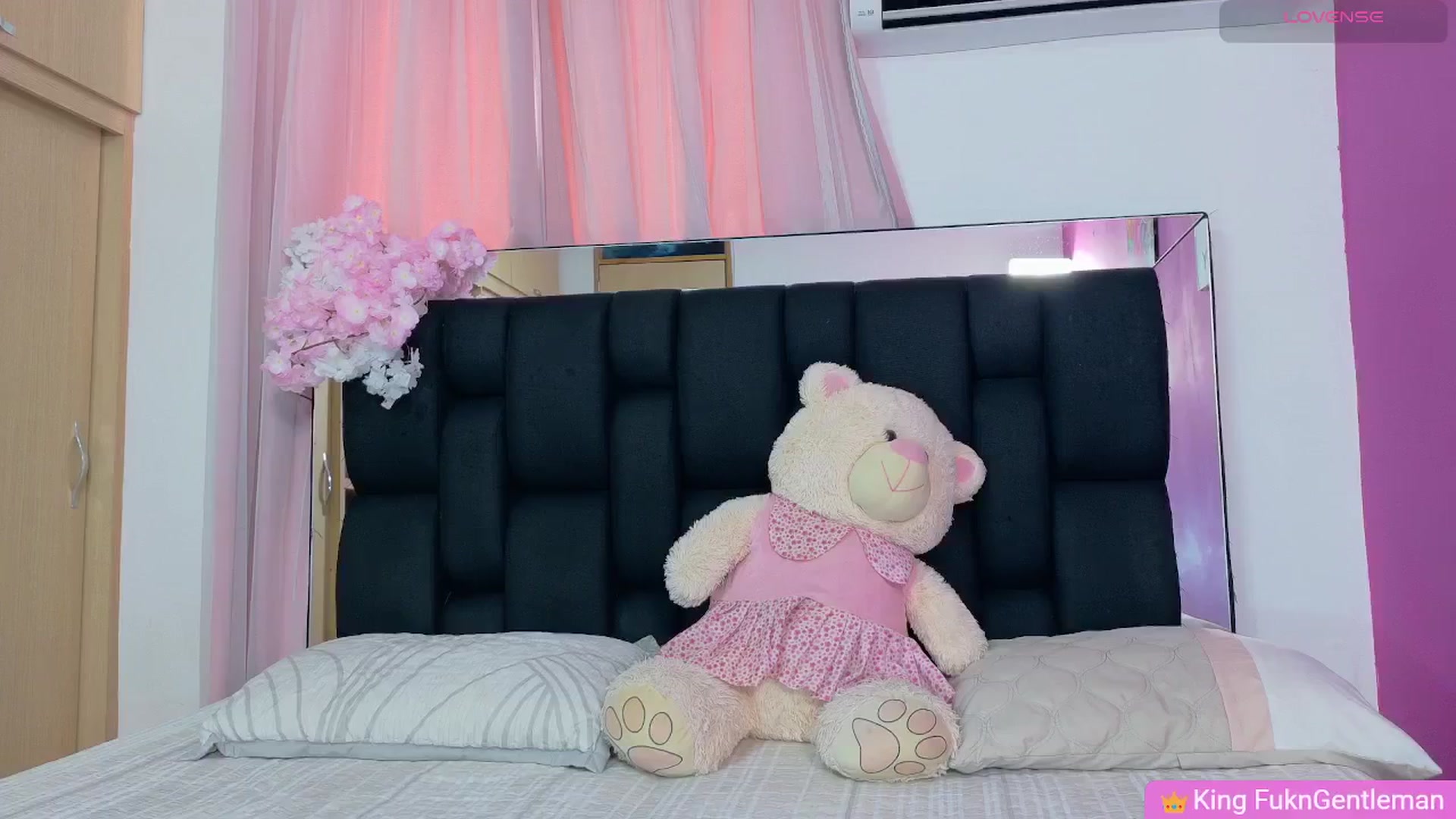 Gallery image thumbnail from Baby_Sweet01's myfreecams stream on, 02/02/2026, 20:25 image 4 of 20