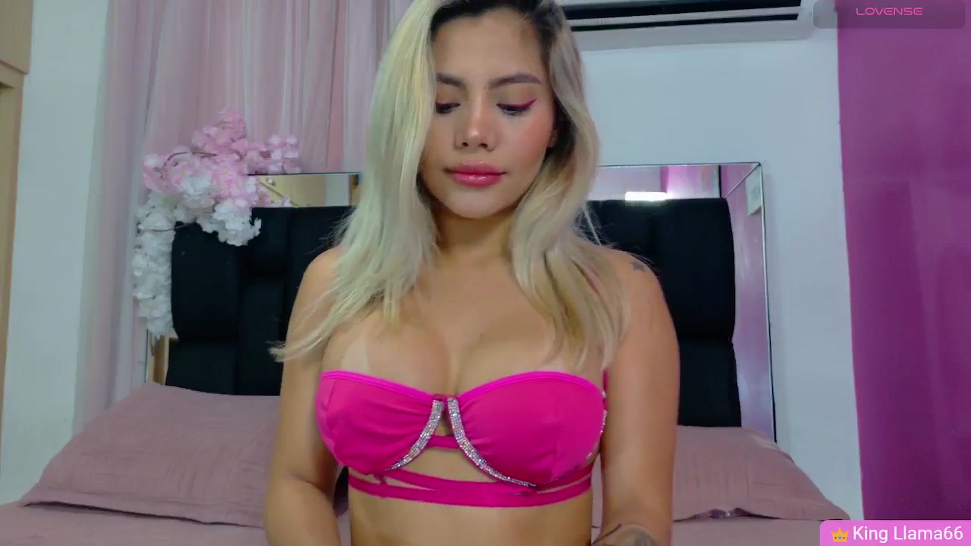 Gallery image thumbnail from Baby_Sweet01's myfreecams stream on, 02/04/2026, 20:01 image 11 of 20