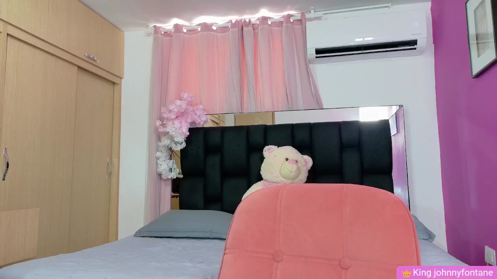 Gallery image thumbnail from Baby_Sweet01's myfreecams stream on, 02/16/2026, 19:35 image 19 of 20