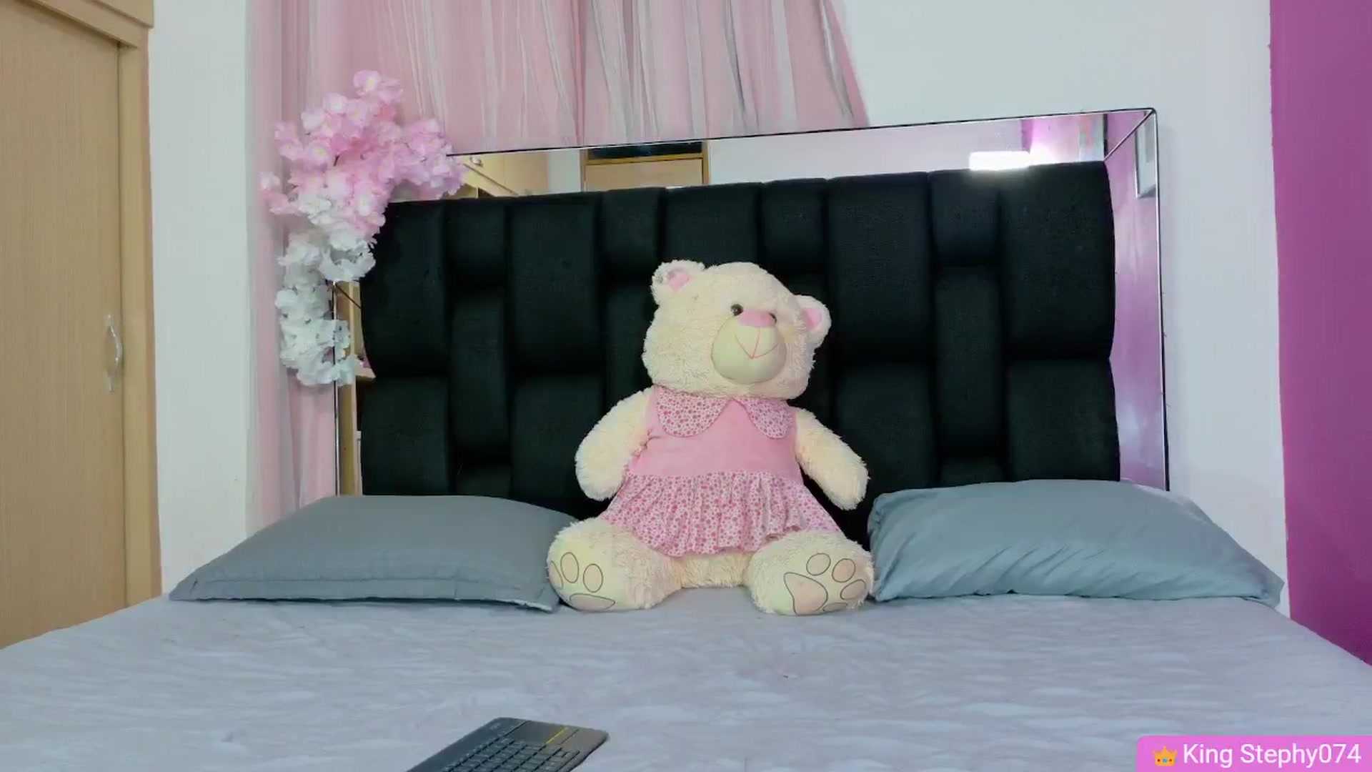 Gallery image thumbnail from Baby_Sweet01's myfreecams stream on, 02/16/2026, 22:52 image 14 of 20