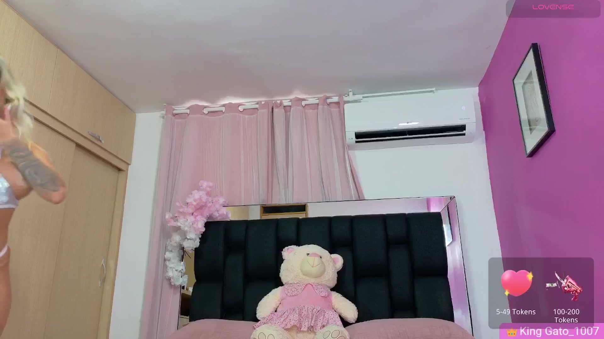 Gallery image thumbnail from Baby_Sweet01's myfreecams stream on, 02/21/2026, 19:49 image 12 of 20