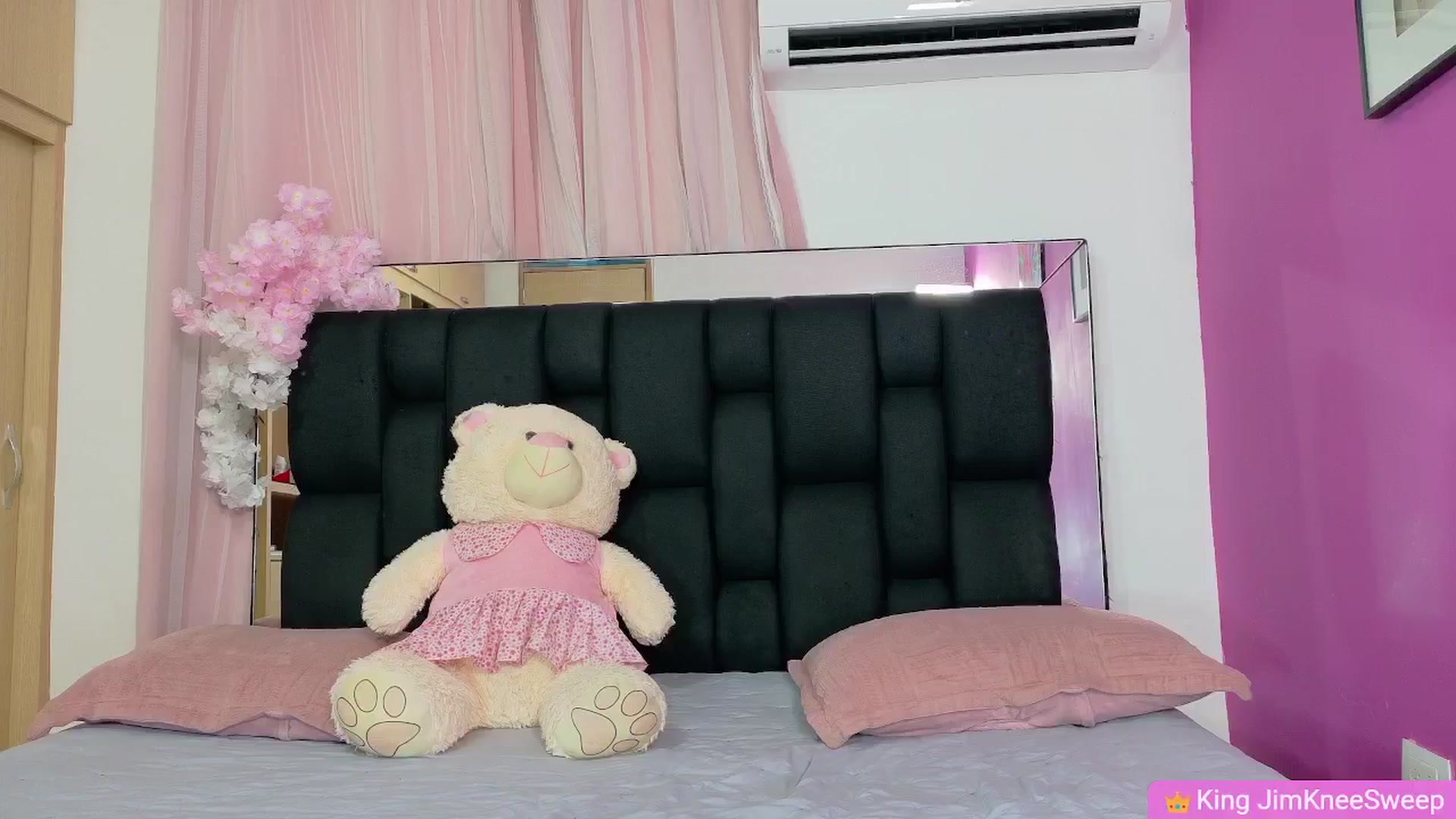 Gallery image thumbnail from Baby_Sweet01's myfreecams stream on, 02/24/2026, 22:24 image 2 of 20