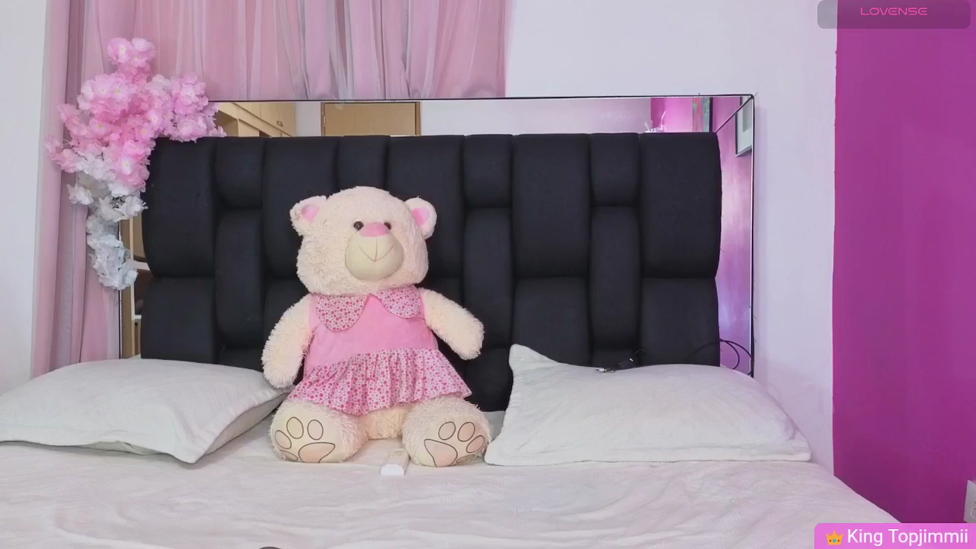 Gallery image thumbnail from Baby_Sweet01's myfreecams stream on, 04/12/2026, 21:46 image 16 of 20
