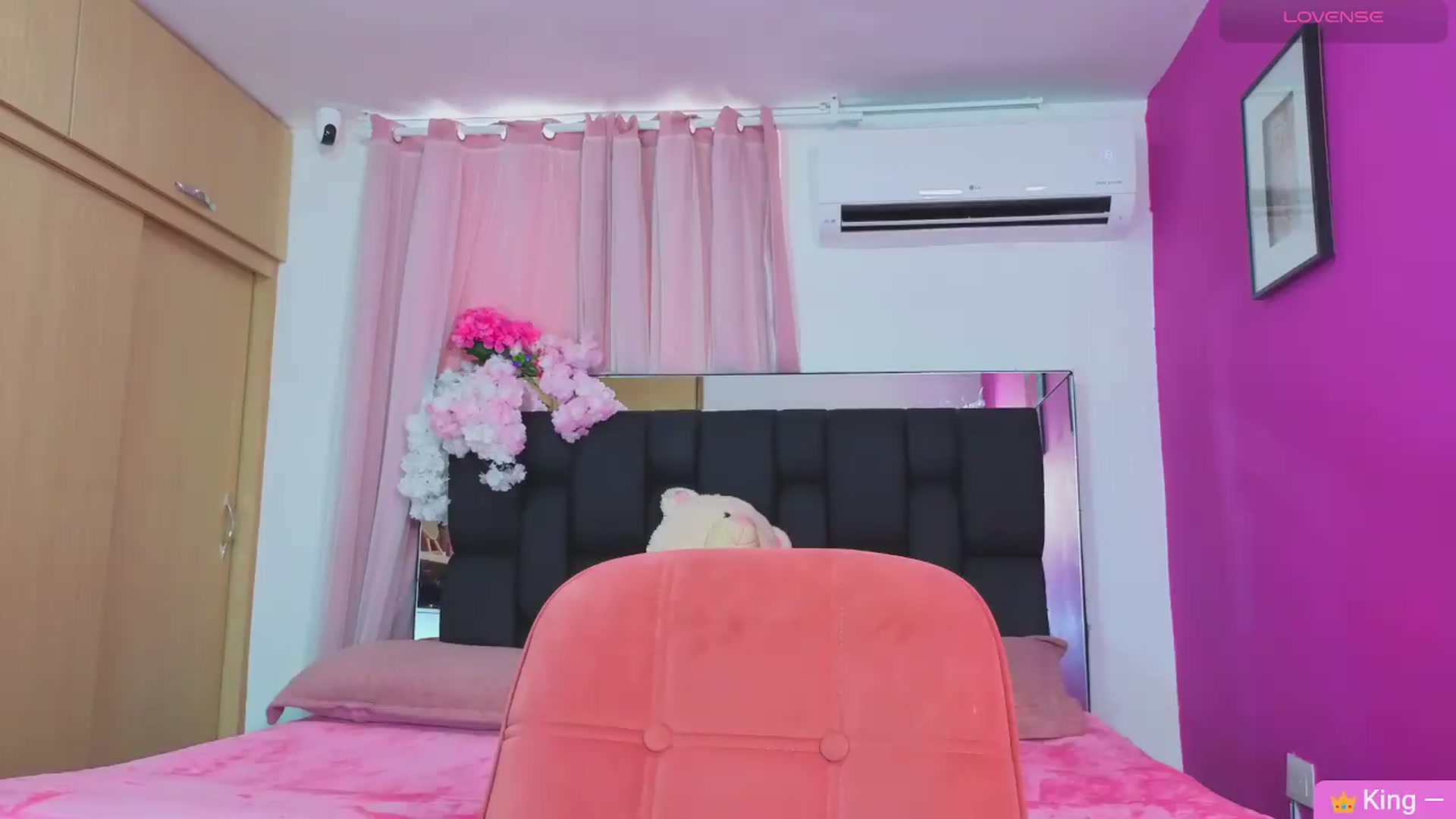 Gallery image thumbnail from Baby_Sweet01's myfreecams stream on, 07/28/2026, 19:05 image 17 of 20