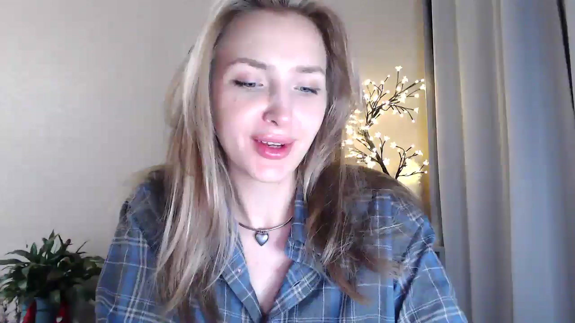 Gallery image thumbnail from Baby__Blue's myfreecams stream on, 07/19/2025, 20:34 image 14 of 20