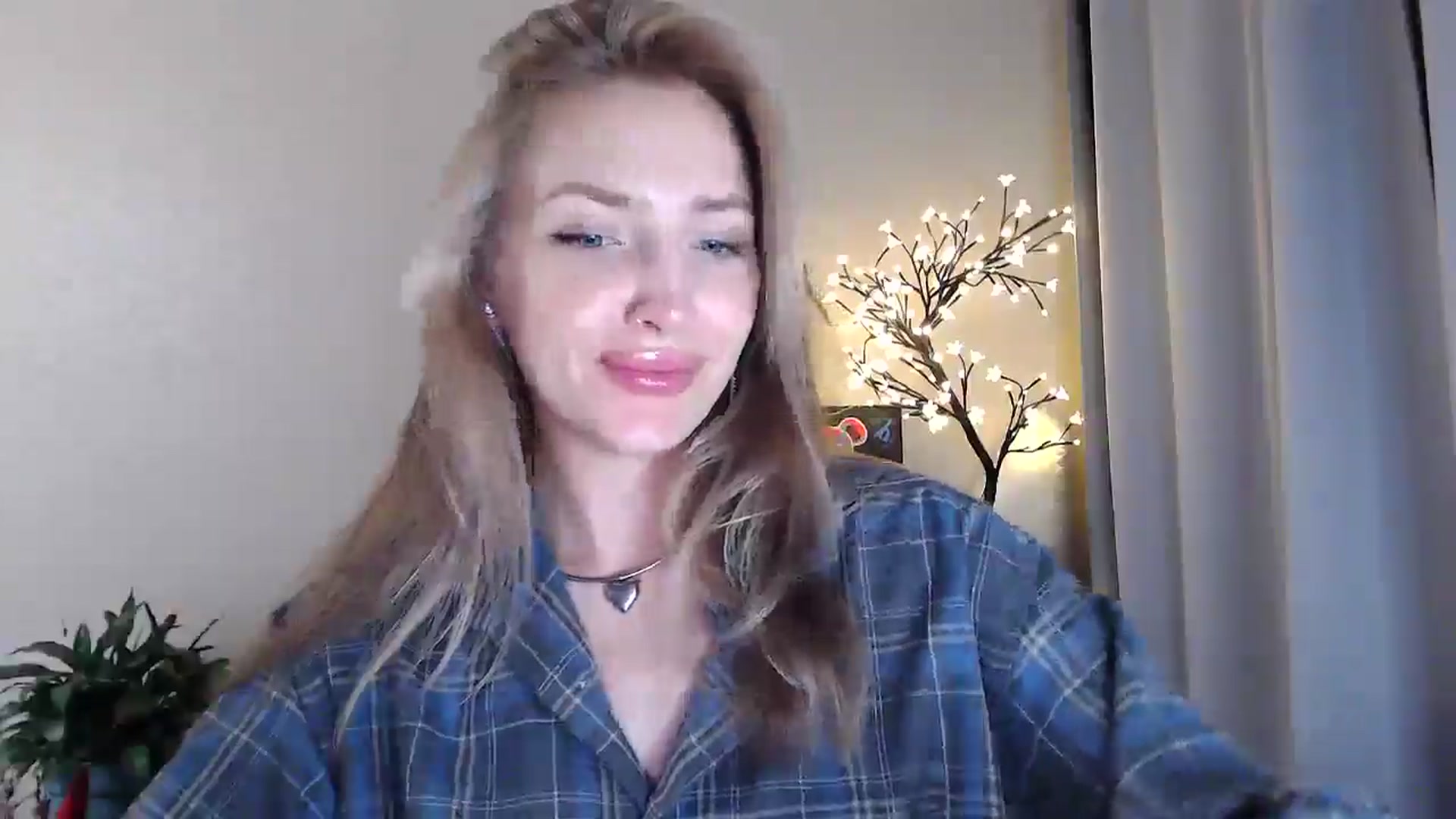 Gallery image thumbnail from Baby__Blue's myfreecams stream on, 07/19/2025, 20:34 image 8 of 20