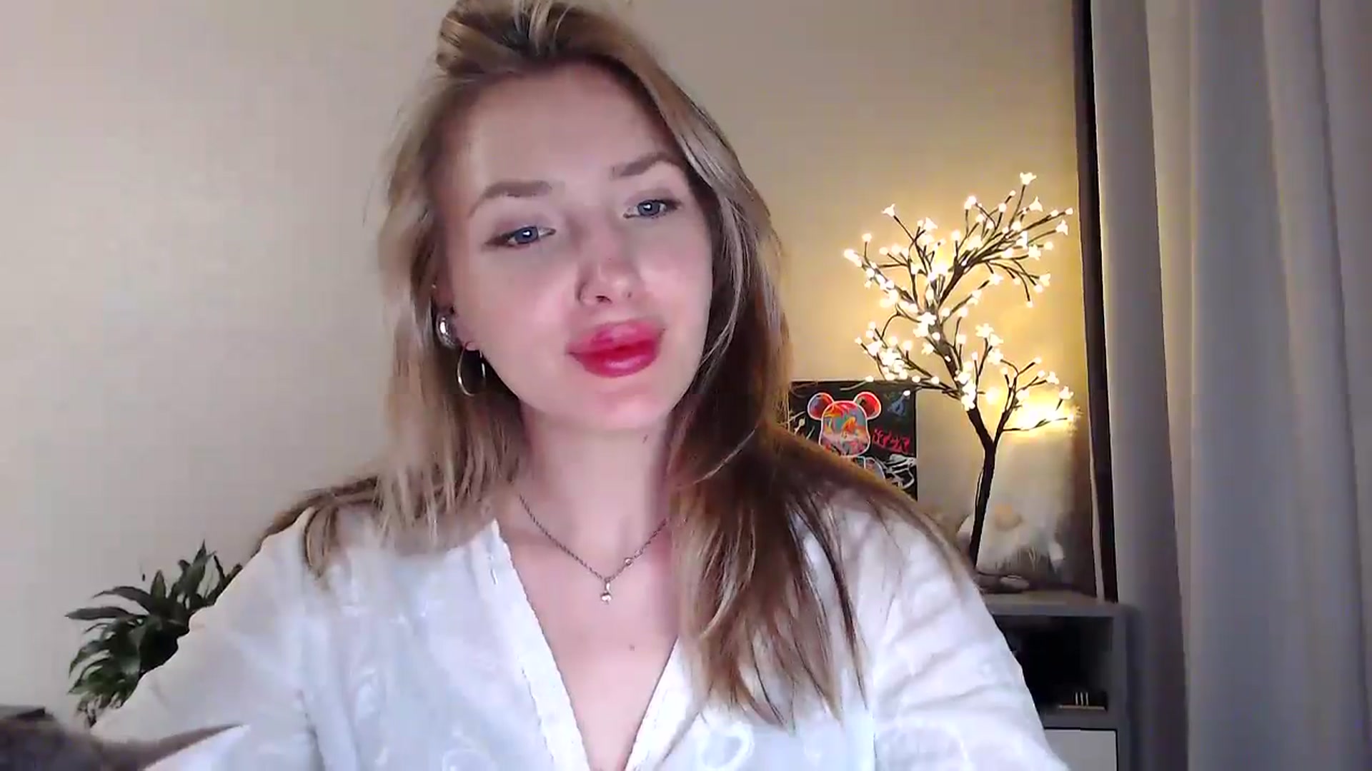Gallery image thumbnail from Baby__Blue's myfreecams stream on, 07/20/2025, 19:33 image 8 of 20