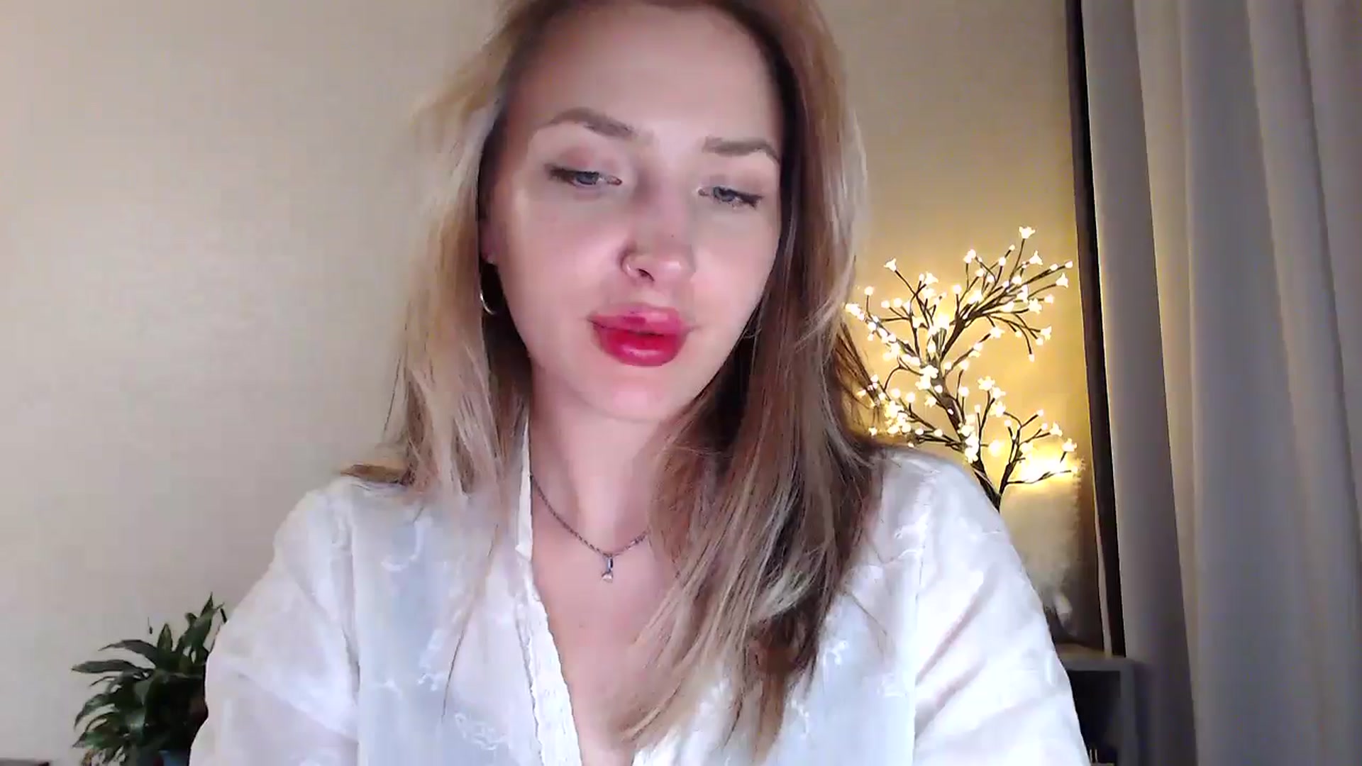 Gallery image thumbnail from Baby__Blue's myfreecams stream on, 07/20/2025, 19:33 image 7 of 20
