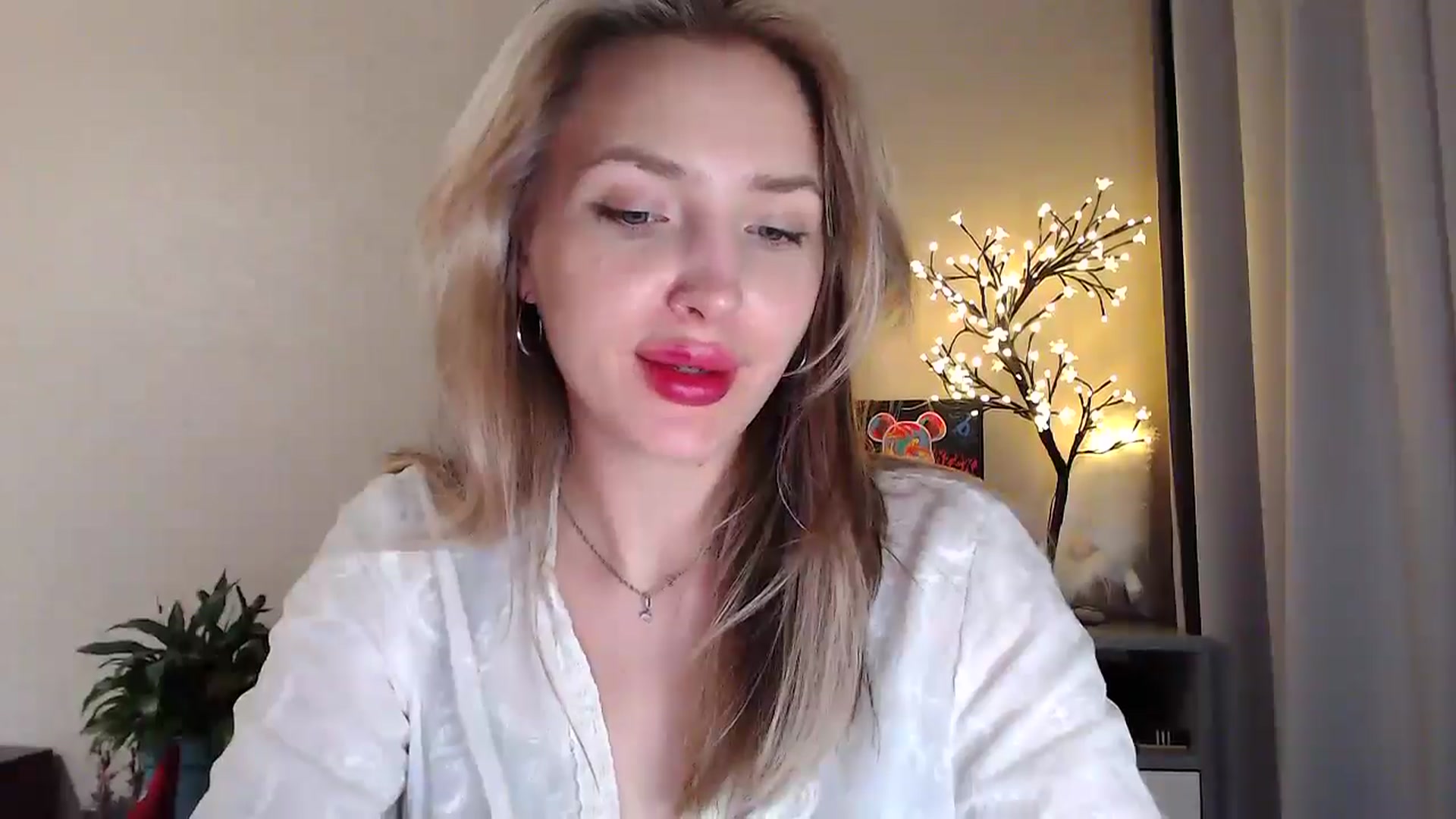 Gallery image thumbnail from Baby__Blue's myfreecams stream on, 07/20/2025, 19:33 image 12 of 20