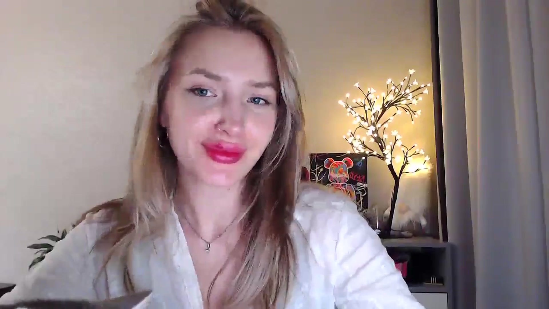 Gallery image thumbnail from Baby__Blue's myfreecams stream on, 07/20/2025, 19:33 image 10 of 20