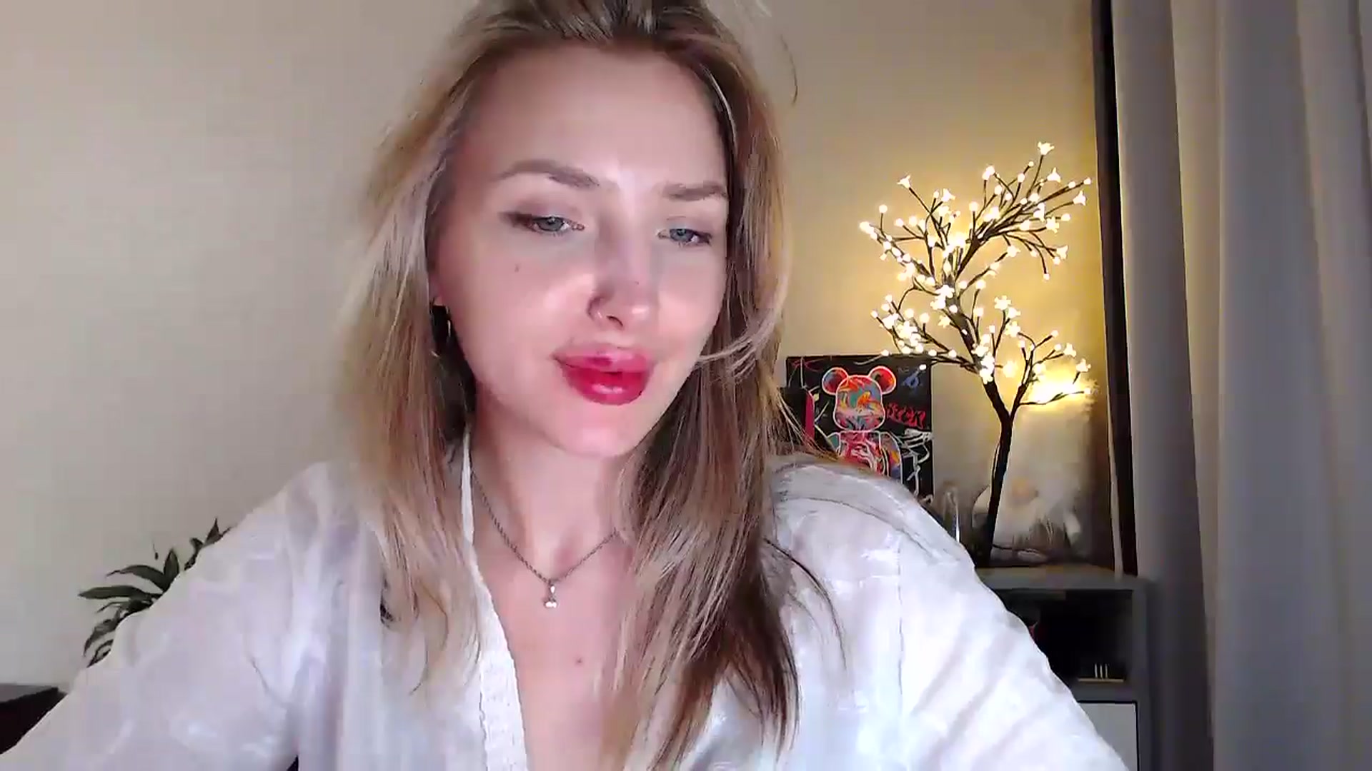 Gallery image thumbnail from Baby__Blue's myfreecams stream on, 07/20/2025, 20:55 image 4 of 20
