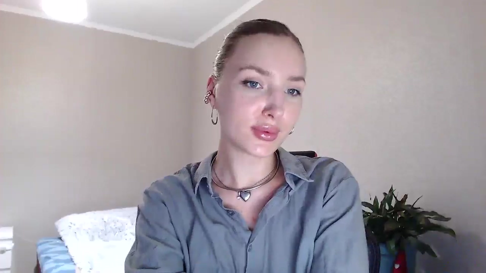 Gallery image thumbnail from Baby__Blue's myfreecams stream on, 07/22/2025, 14:47 image 13 of 20