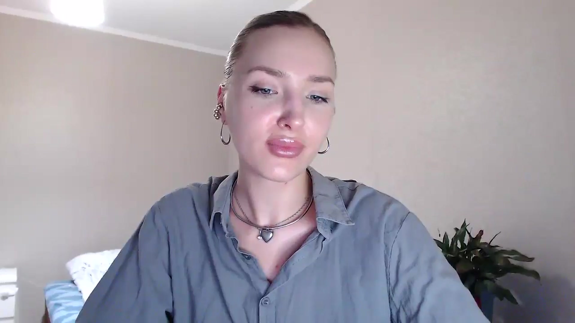 Gallery image thumbnail from Baby__Blue's myfreecams stream on, 07/22/2025, 14:47 image 17 of 20