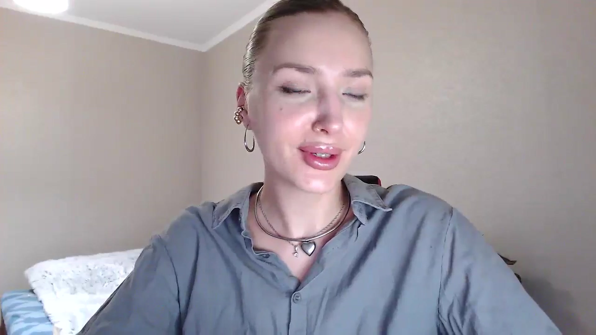 Gallery image thumbnail from Baby__Blue's myfreecams stream on, 07/22/2025, 16:00 image 2 of 20