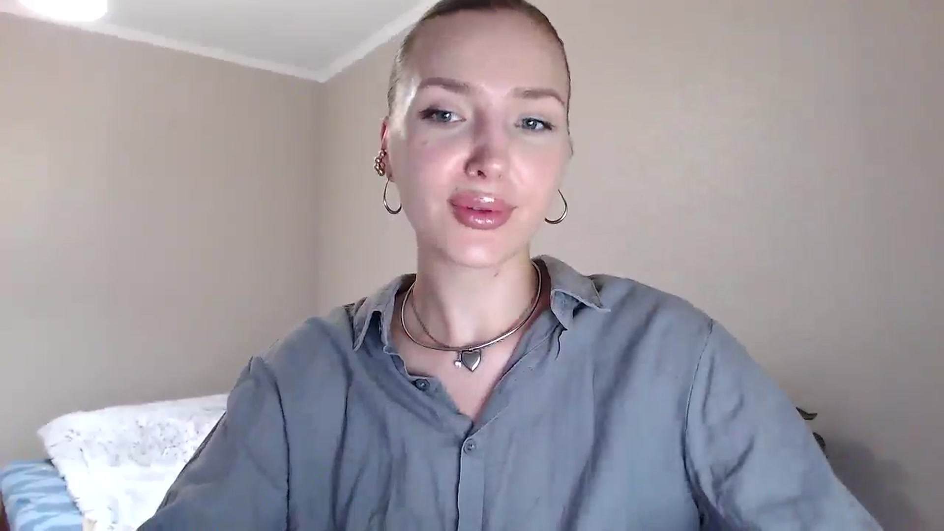 Gallery image thumbnail from Baby__Blue's myfreecams stream on, 07/22/2025, 16:00 image 4 of 20