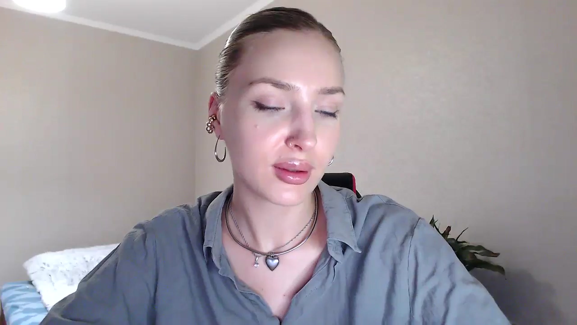 Gallery image thumbnail from Baby__Blue's myfreecams stream on, 07/22/2025, 16:00 image 15 of 20