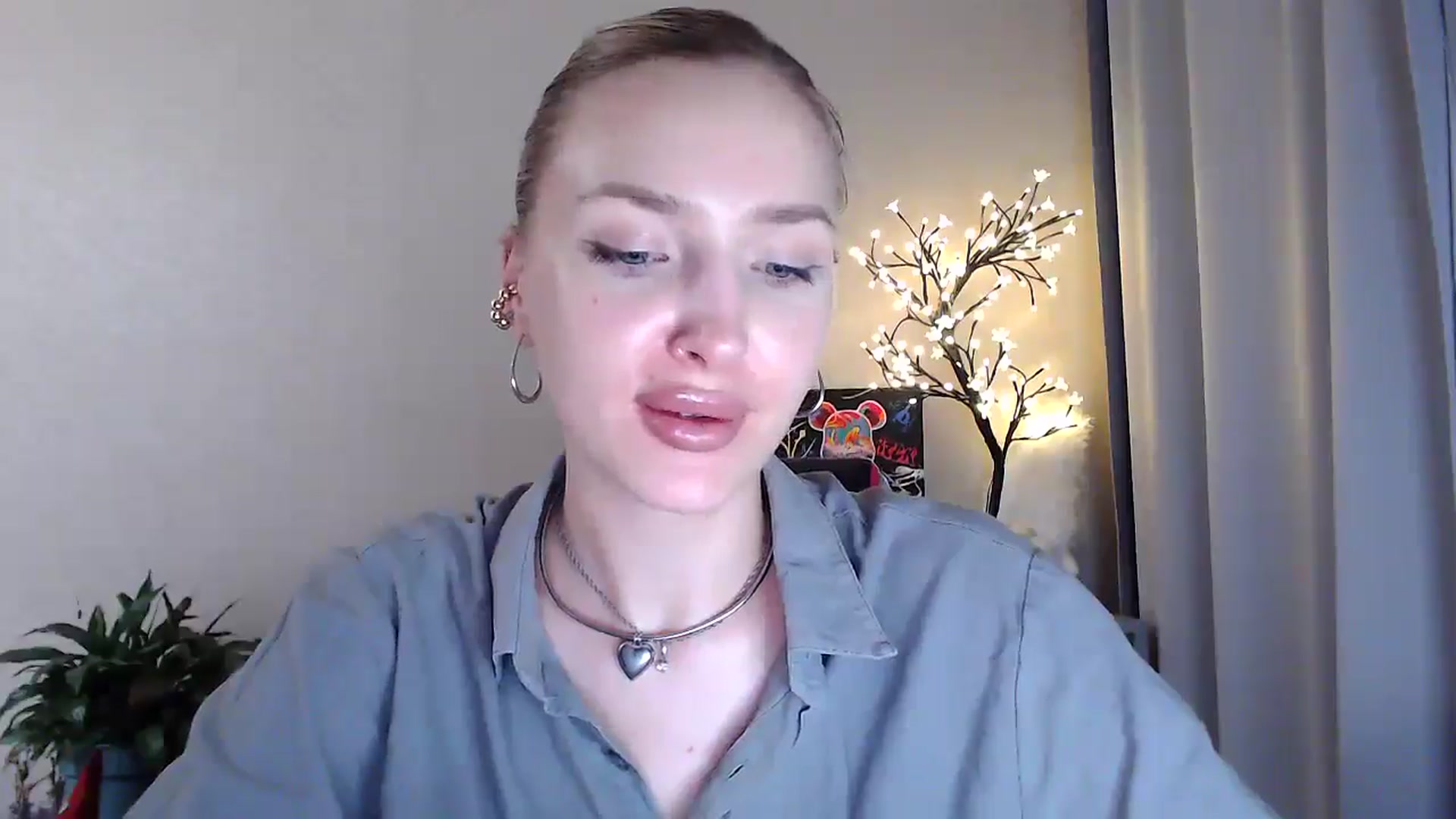 Gallery image thumbnail from Baby__Blue's myfreecams stream on, 07/22/2025, 21:08 image 10 of 20