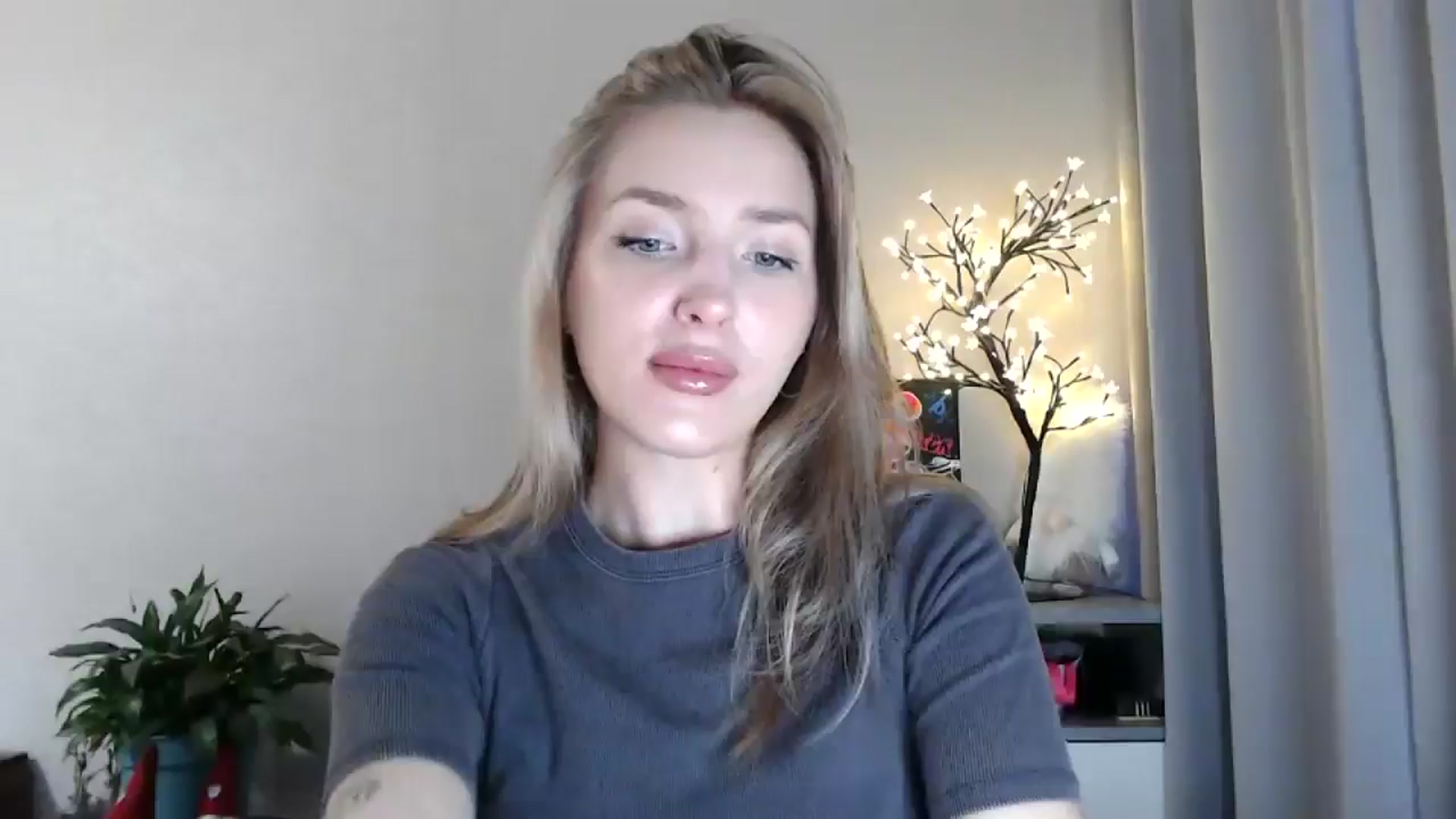 Gallery image thumbnail from Baby__Blue's myfreecams stream on, 07/23/2025, 14:47 image 1 of 20