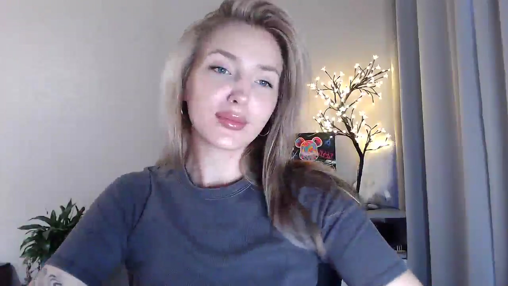 Gallery image thumbnail from Baby__Blue's myfreecams stream on, 07/23/2025, 14:47 image 7 of 20