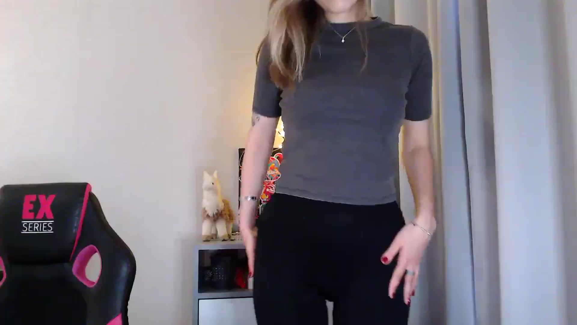 Gallery image thumbnail from Baby__Blue's myfreecams stream on, 07/23/2025, 16:01 image 2 of 20