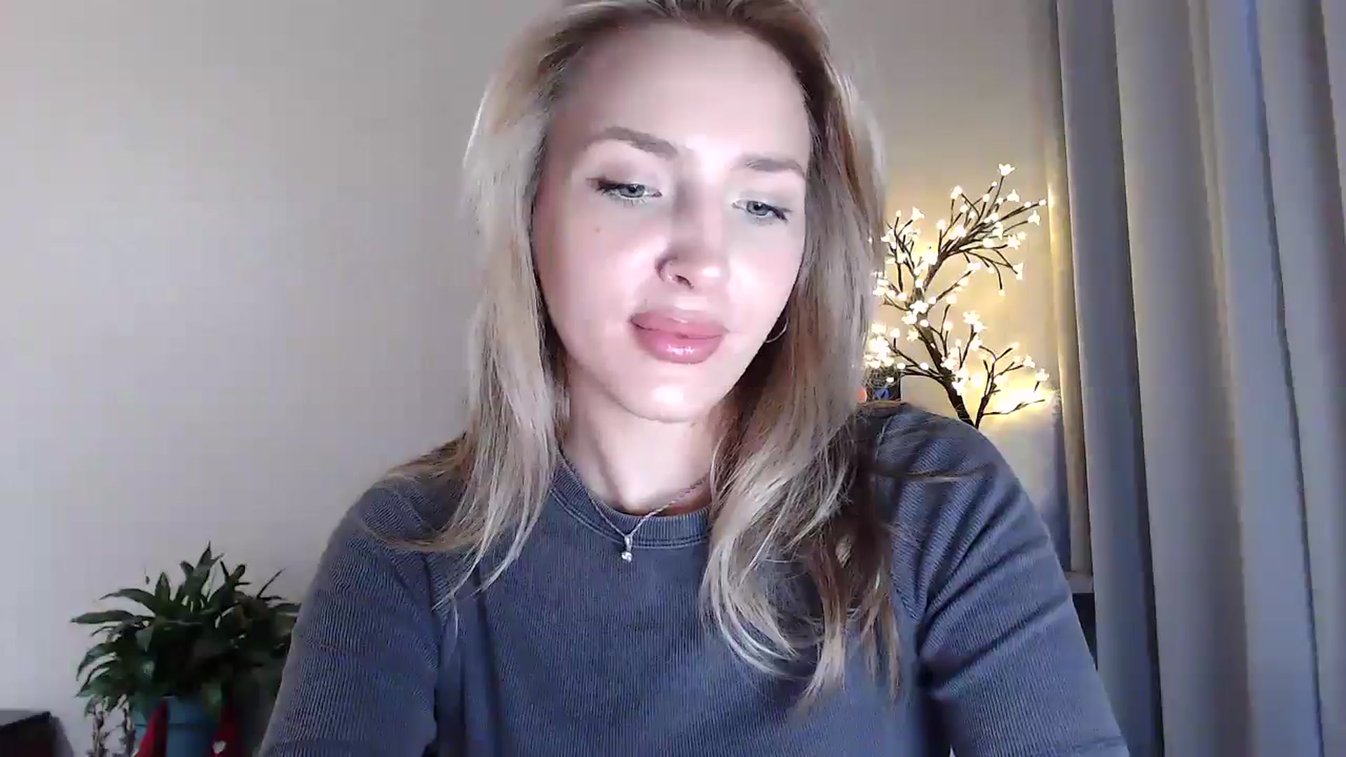 Gallery image thumbnail from Baby__Blue's myfreecams stream on, 07/23/2025, 16:01 image 7 of 20