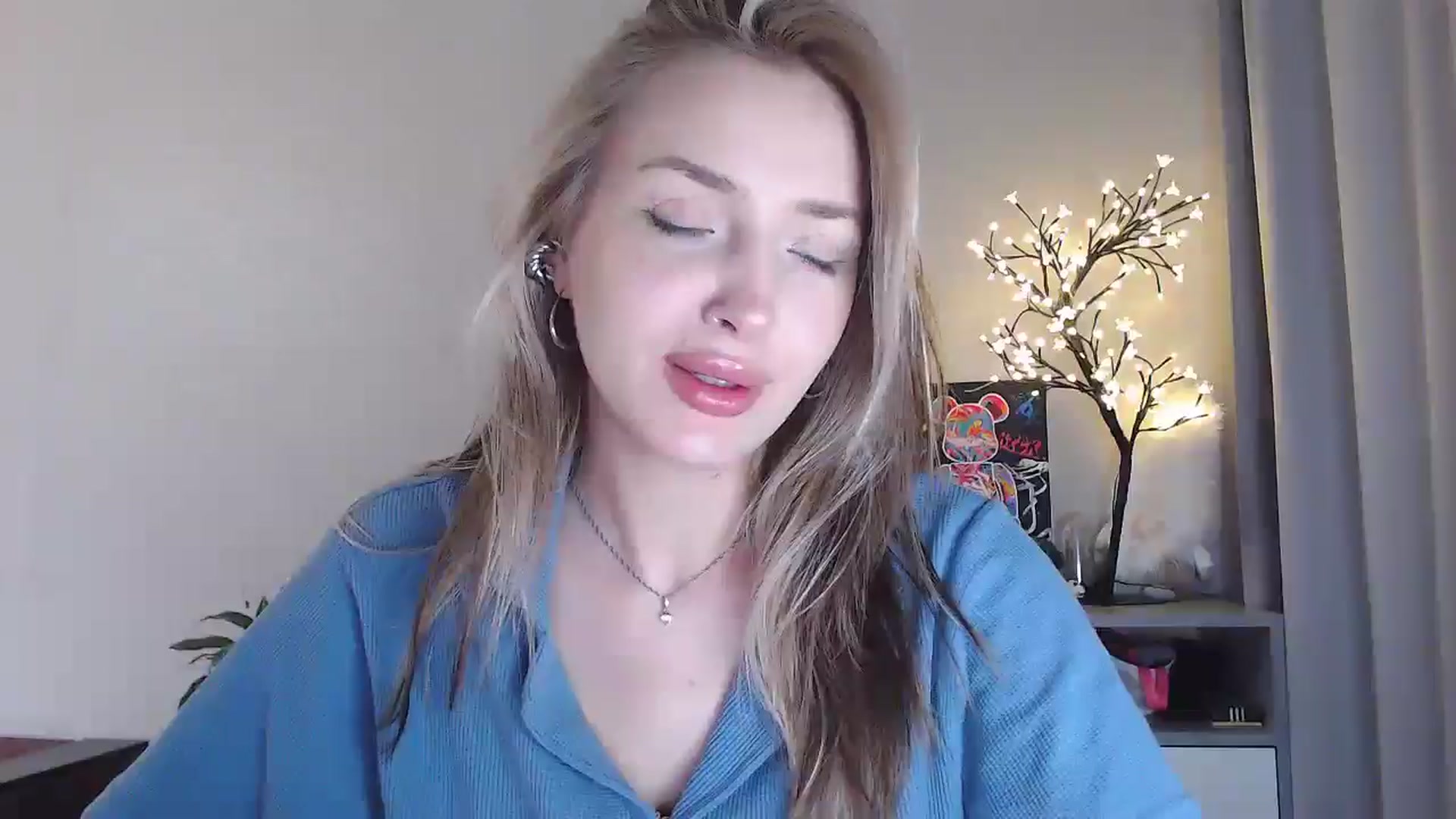 Gallery image thumbnail from Baby__Blue's myfreecams stream on, 07/24/2025, 16:04 image 11 of 20