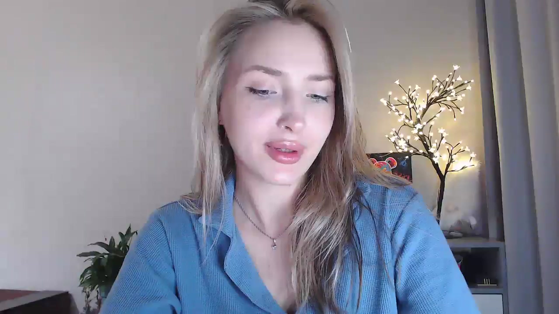 Gallery image thumbnail from Baby__Blue's myfreecams stream on, 07/24/2025, 16:04 image 18 of 20
