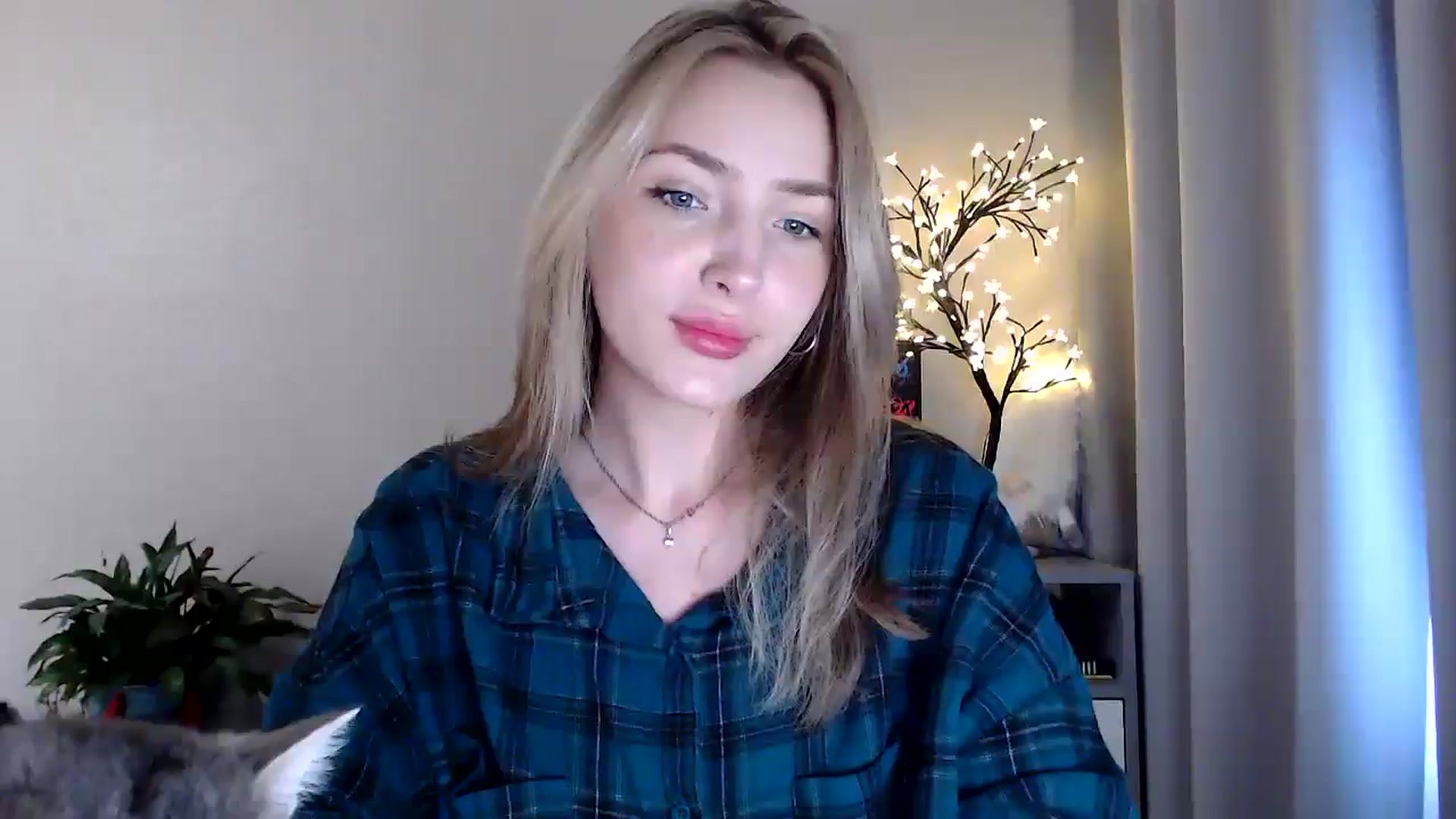 Gallery image thumbnail from Baby__Blue's myfreecams stream on, 07/26/2025, 16:09 image 2 of 20