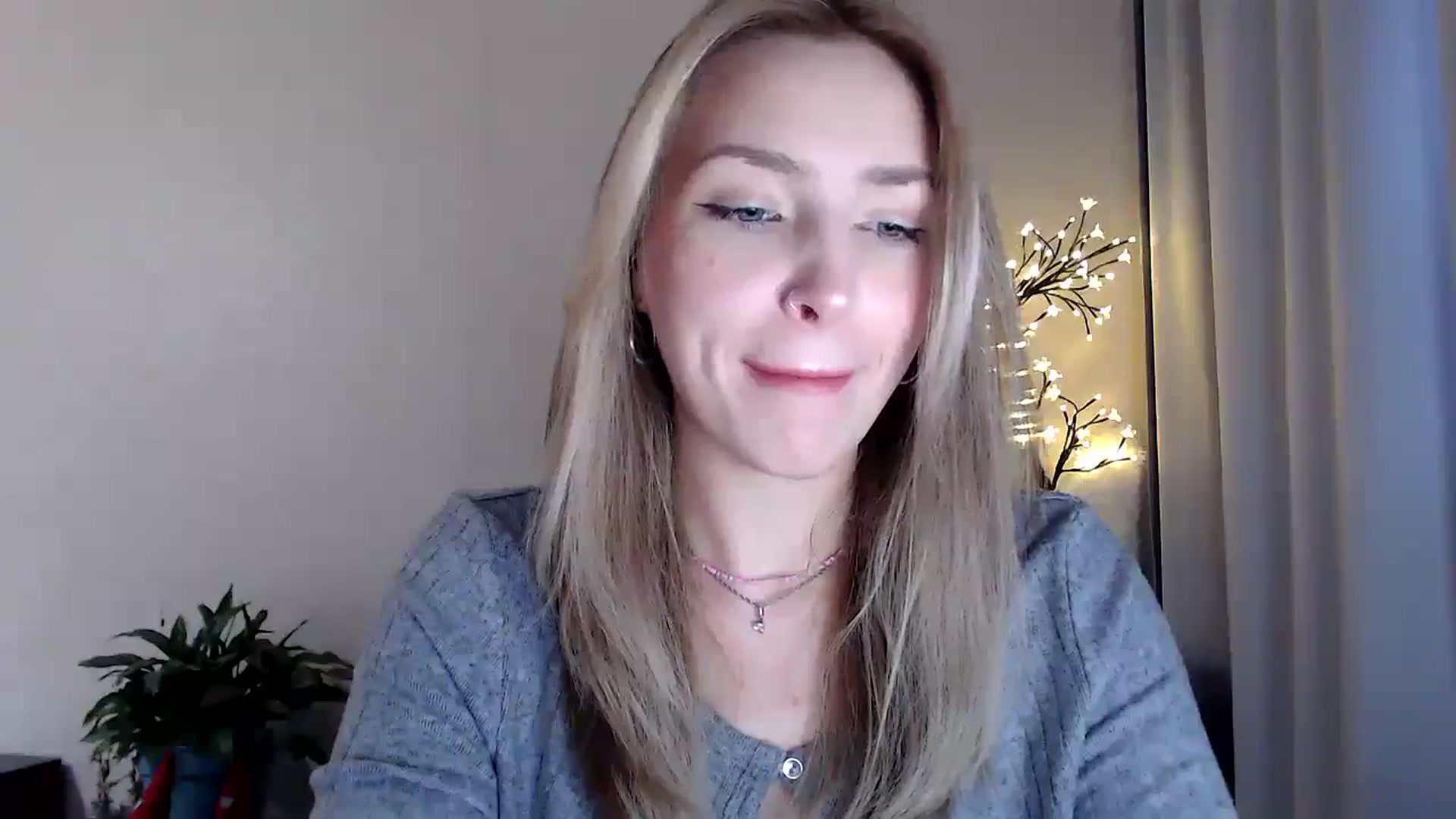 Gallery image thumbnail from Baby__Blue's myfreecams stream on, 07/27/2025, 13:52 image 12 of 20
