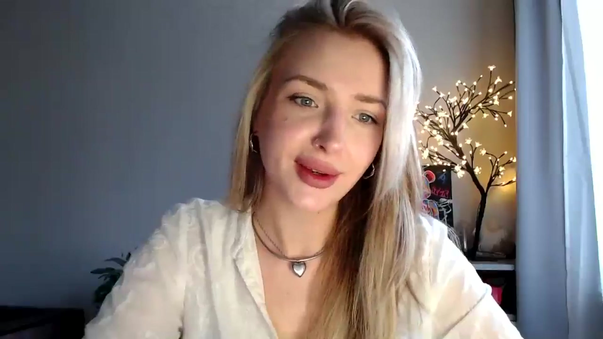Gallery image thumbnail from Baby__Blue's myfreecams stream on, 07/28/2025, 14:44 image 13 of 20