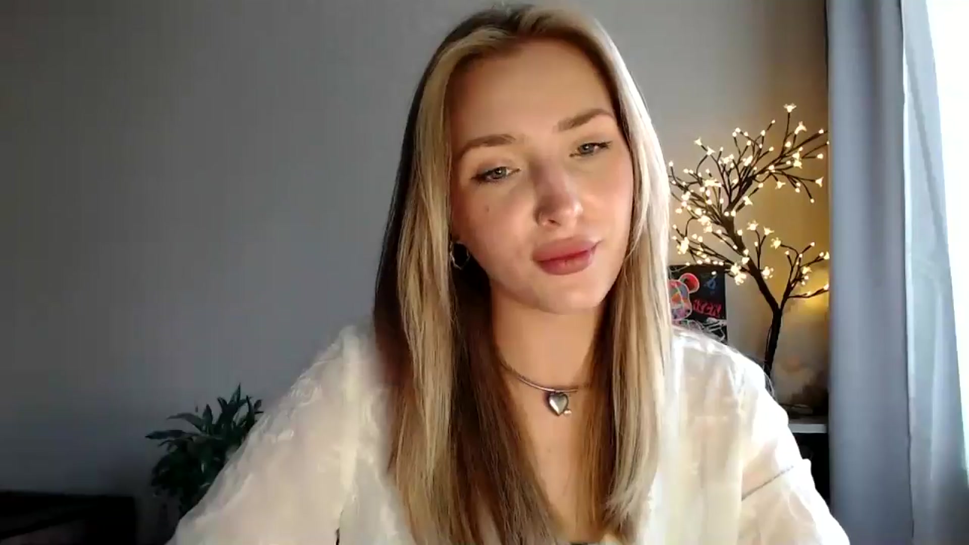 Gallery image thumbnail from Baby__Blue's myfreecams stream on, 07/28/2025, 14:44 image 2 of 20
