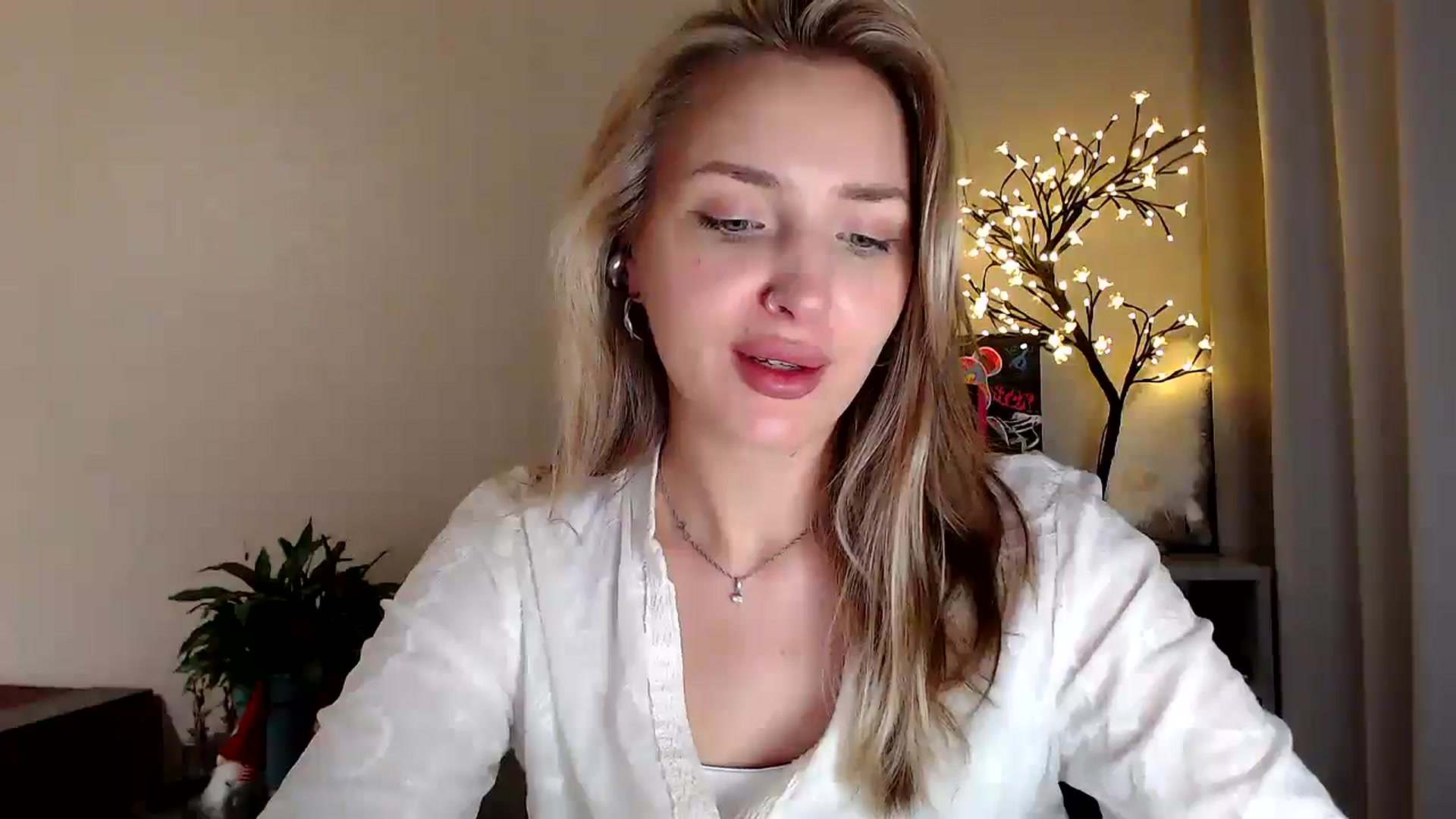 Gallery image thumbnail from Baby__Blue's myfreecams stream on, 07/28/2025, 21:52 image 5 of 20