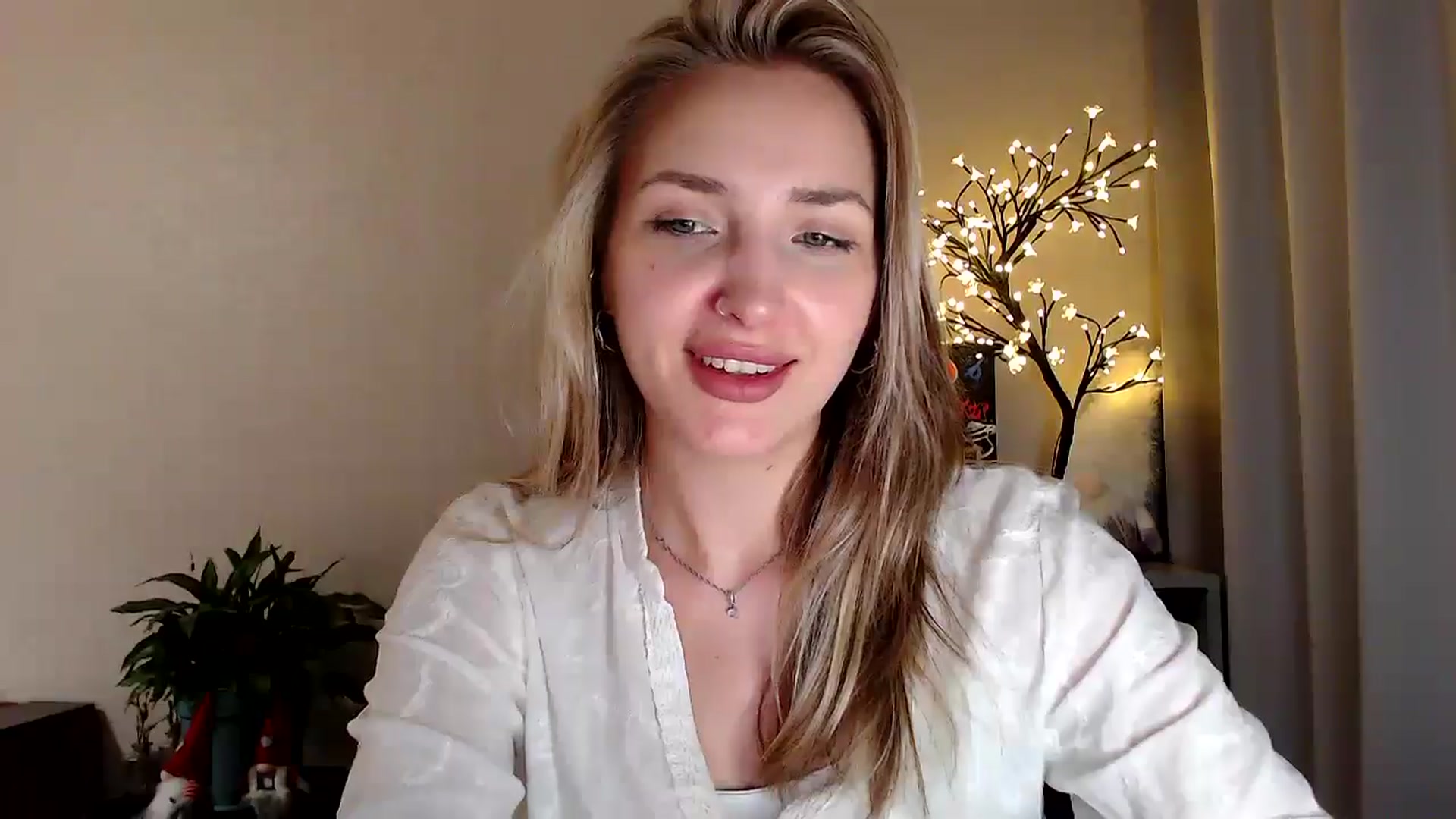 Gallery image thumbnail from Baby__Blue's myfreecams stream on, 07/28/2025, 21:52 image 2 of 20