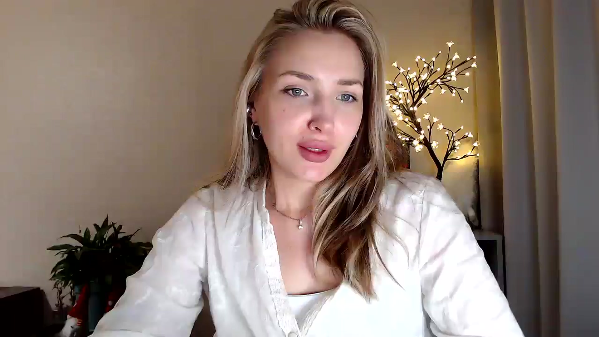 Gallery image thumbnail from Baby__Blue's myfreecams stream on, 07/28/2025, 21:52 image 1 of 20