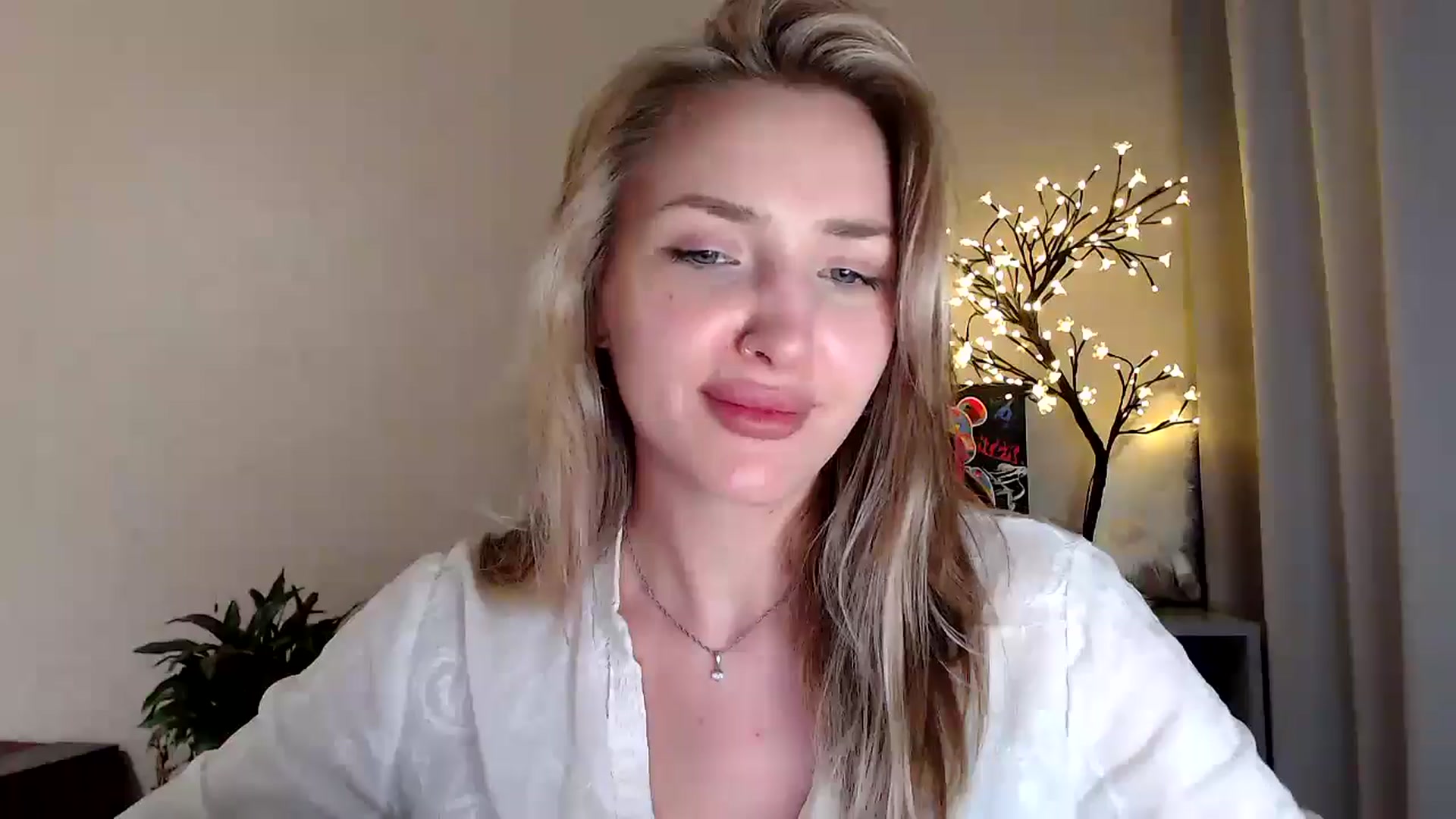 Gallery image thumbnail from Baby__Blue's myfreecams stream on, 07/28/2025, 21:52 image 7 of 20