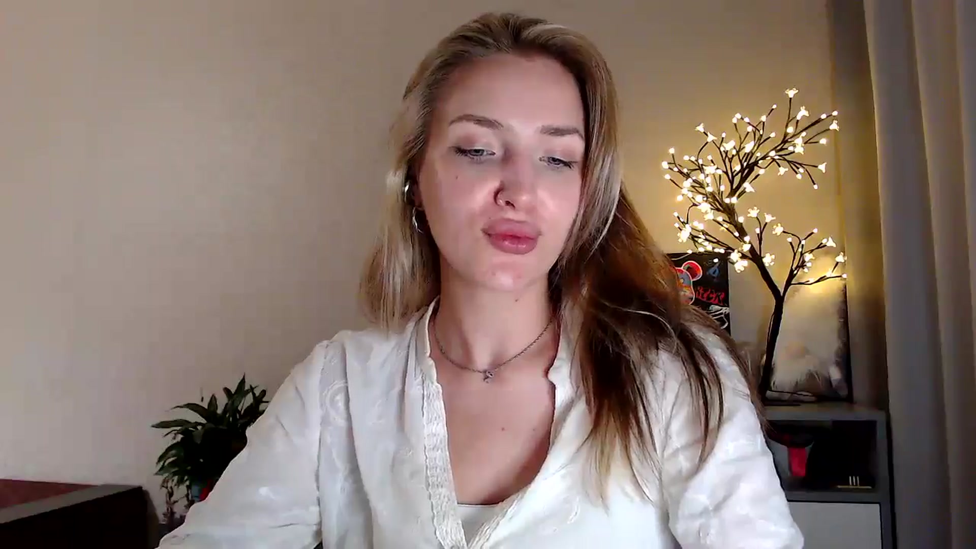 Gallery image thumbnail from Baby__Blue's myfreecams stream on, 07/28/2025, 21:52 image 13 of 20
